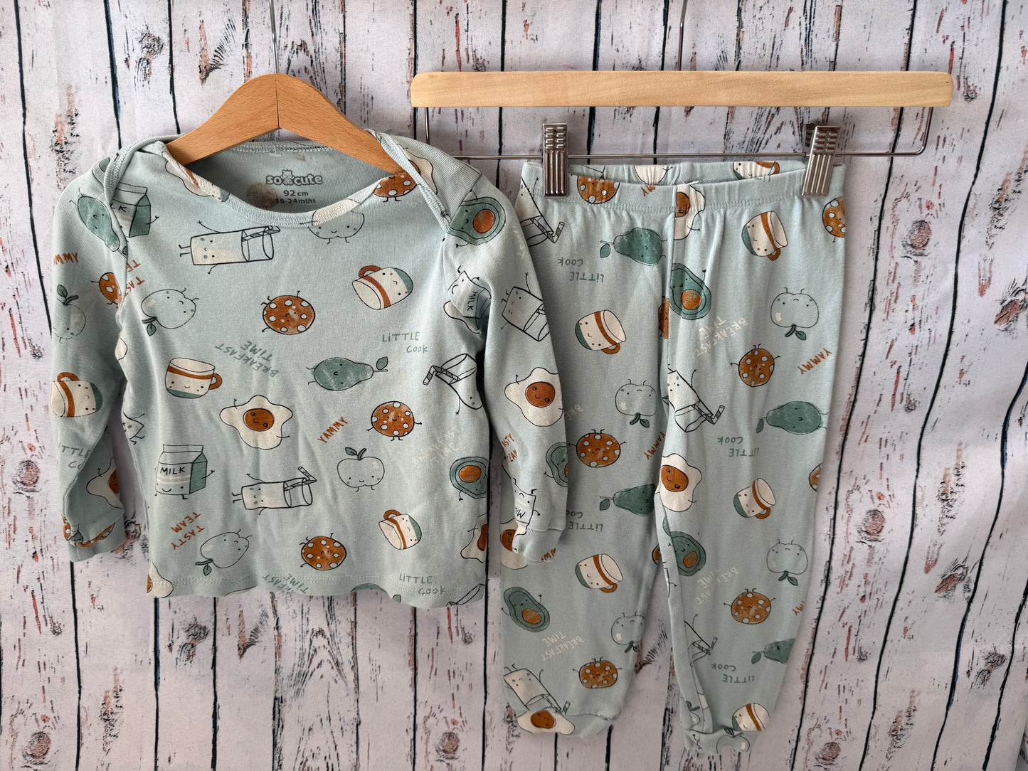 👕👖 Dviejų dalių komplektas – kelnės ir marškinėliai ilgomis rankovėmis So Cute