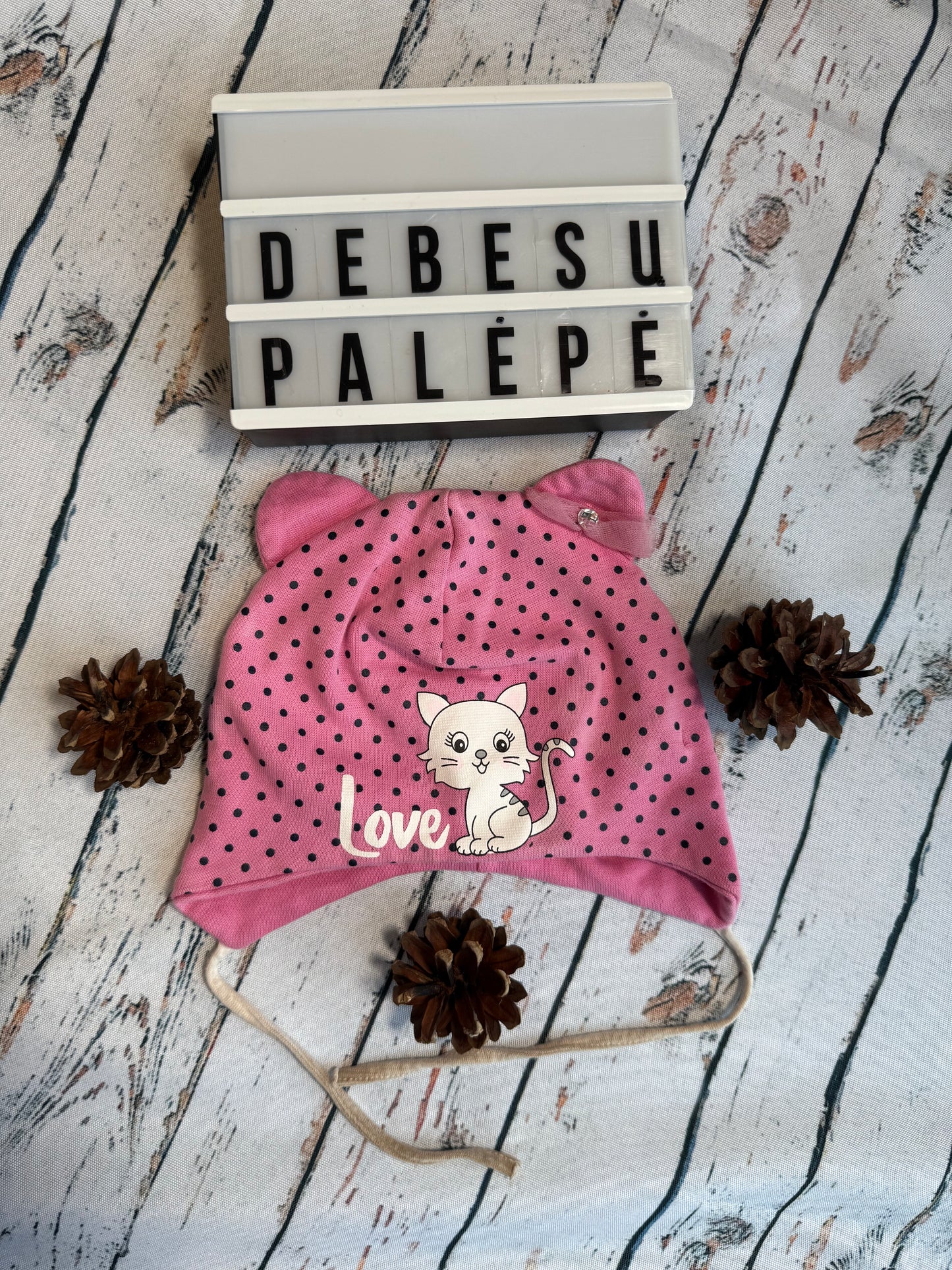 Kepurė su katinėliu