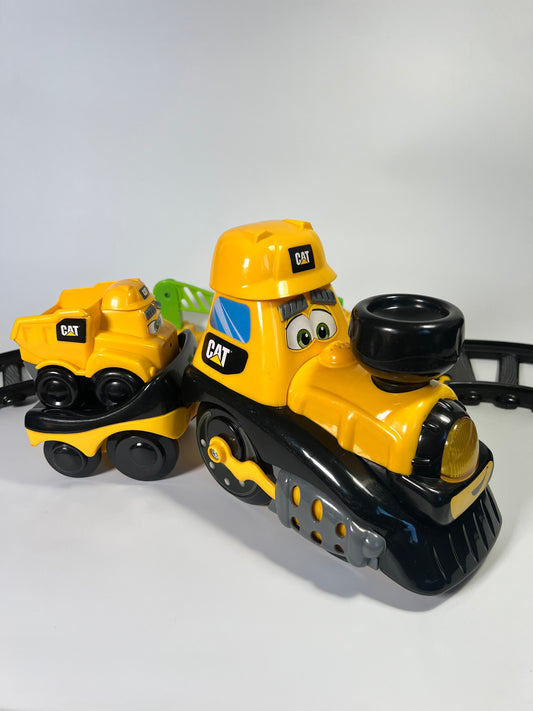 CAT traukinys su šviesomis ir garsais Junior Crew, 82489