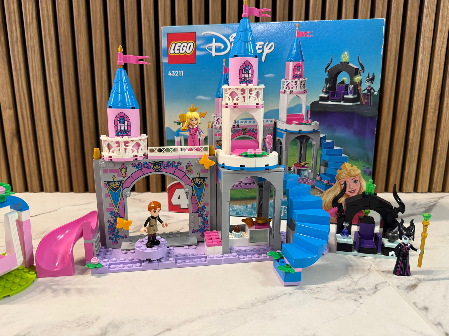 LEGO rinkinys „ Disney Auroros pilis“ 43211 🏰✨