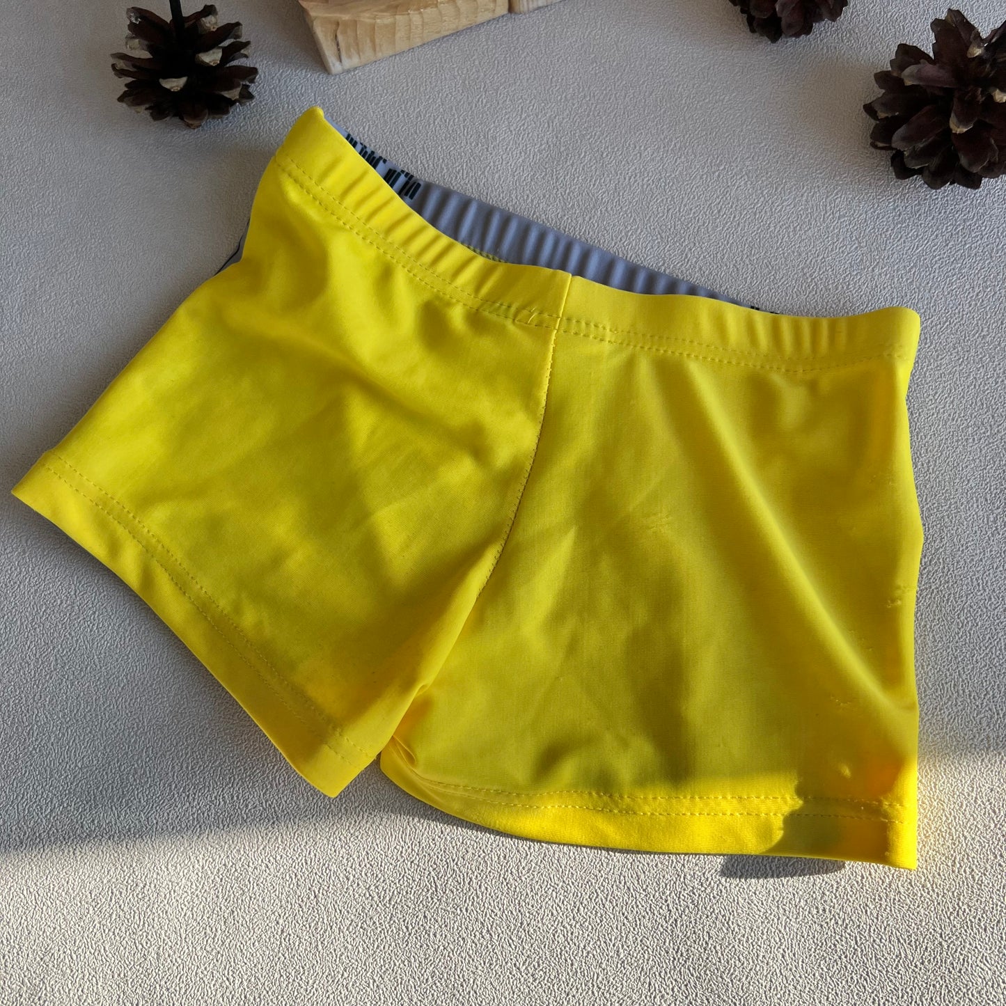 Maudymosi kelnaitės, Disney