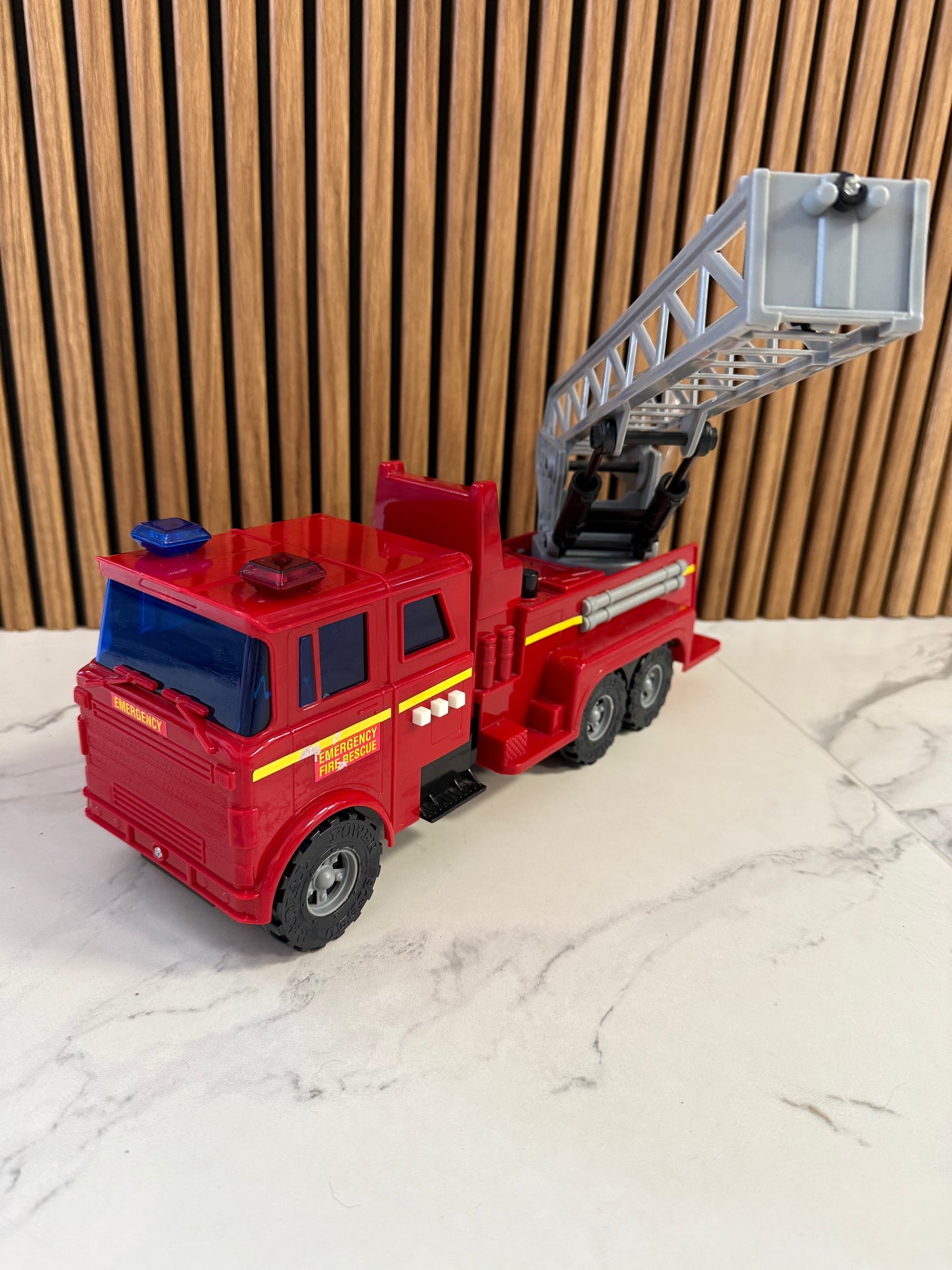 Gelbėjimo Komandos Muzikinis Gaisrinis Sunkvežimis🚒