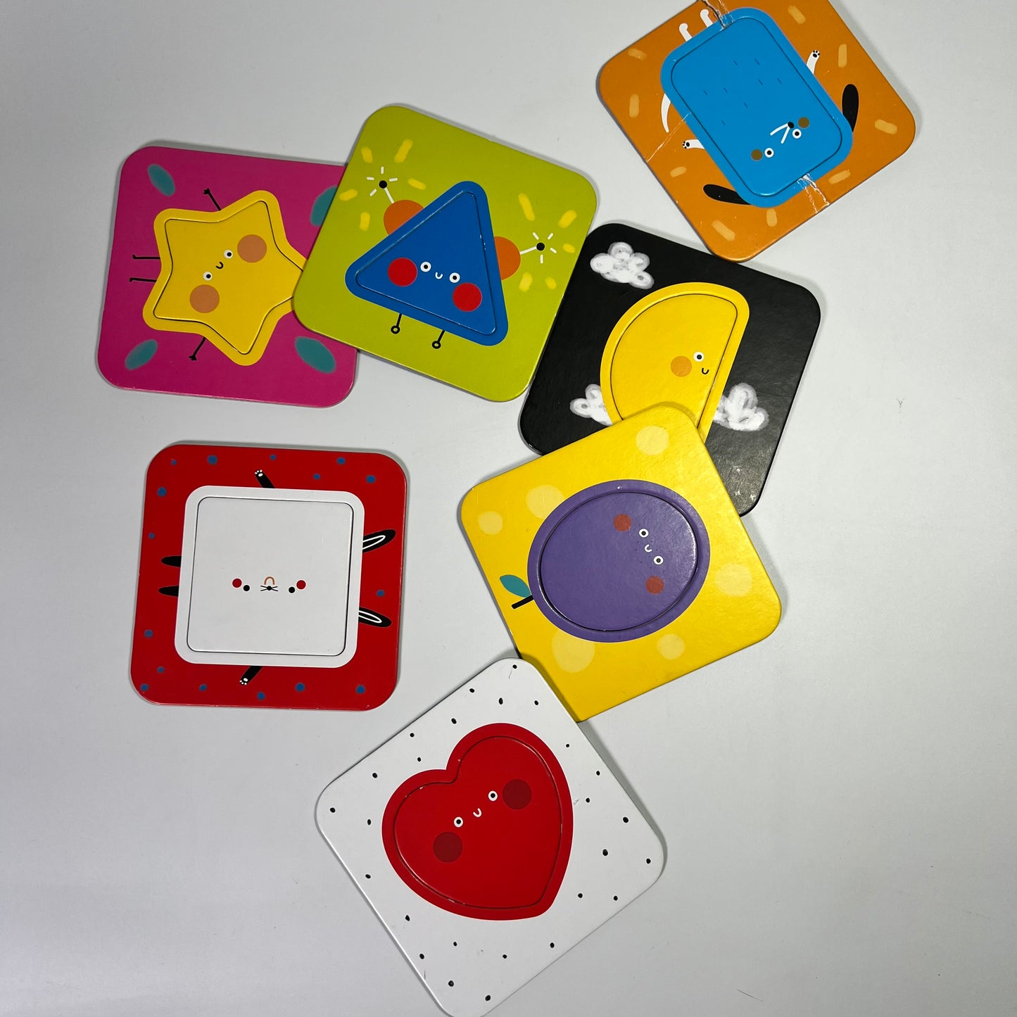 Edukacinis žaidimas Formų pažinimas, Banana Panda