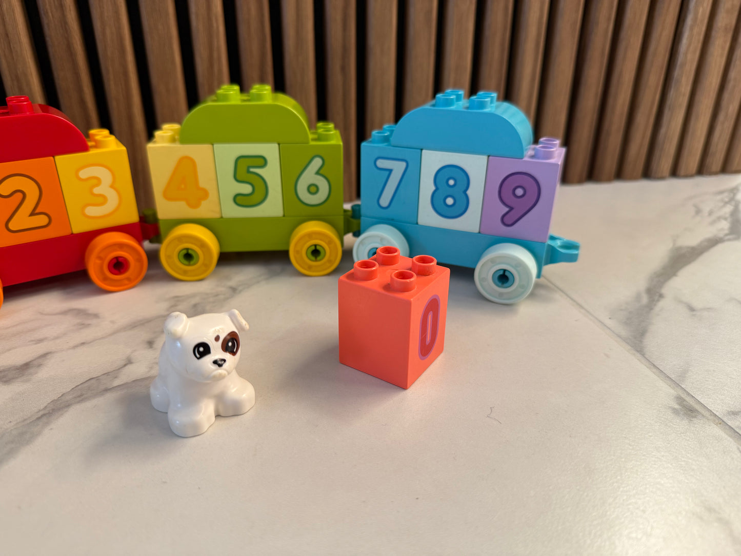 Lego DUPLO spalvotas skaičiukų traukinukas