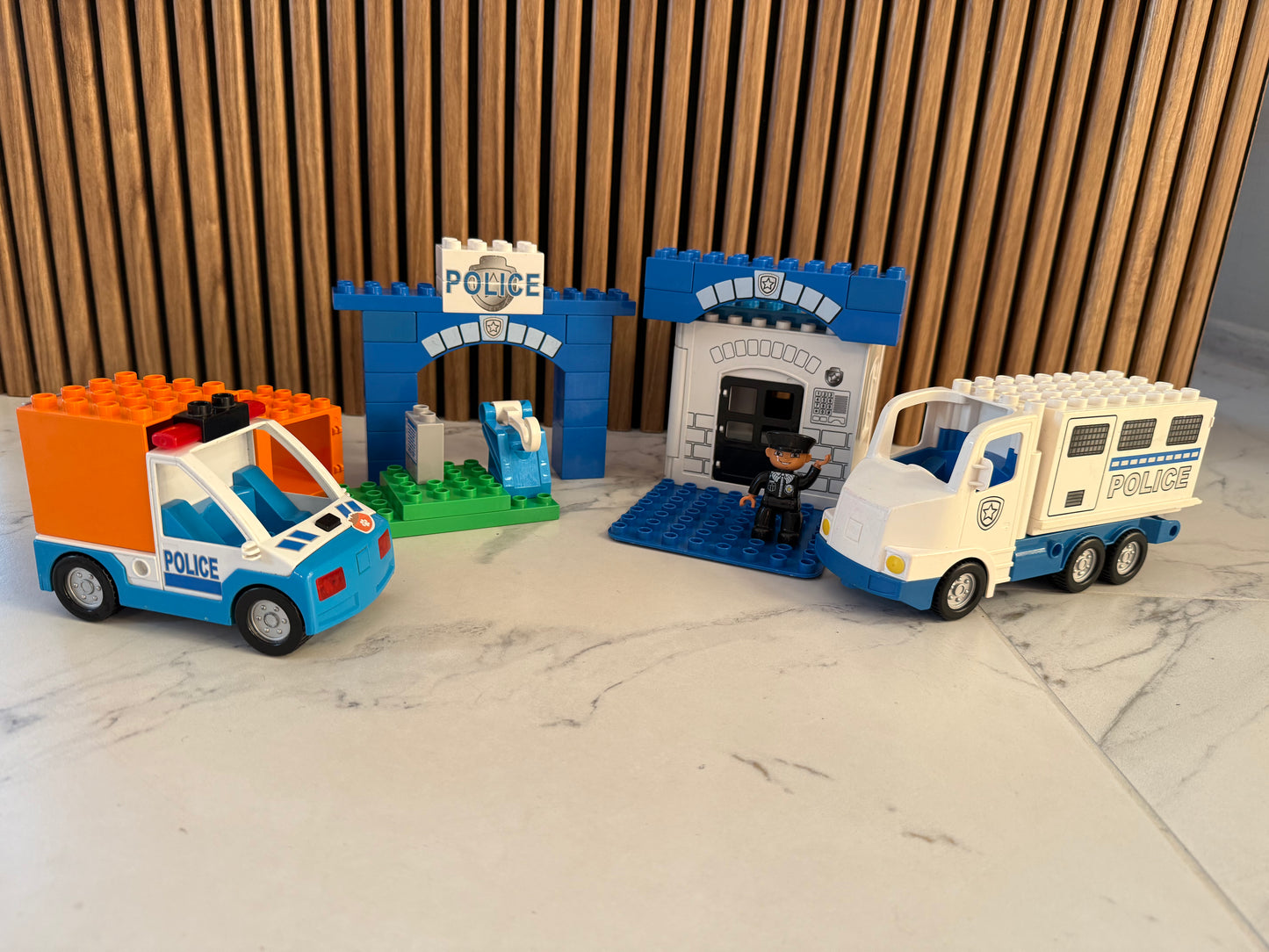 Lego DUPLO Policijos Miestelio Rinkinys 🚓
