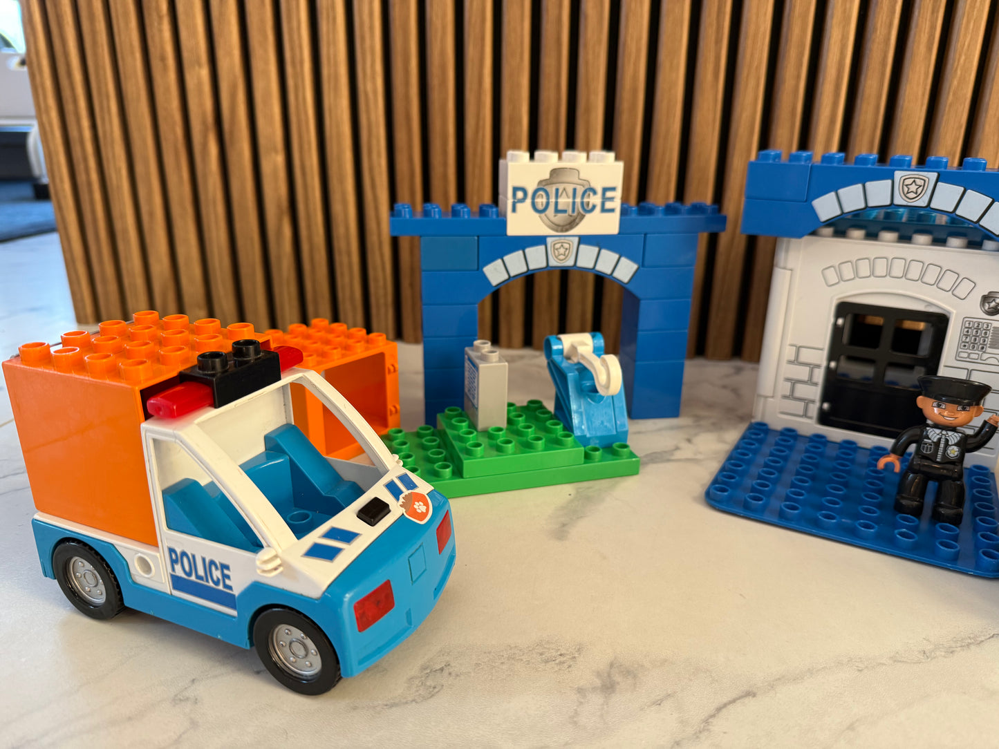 Lego DUPLO Policijos Miestelio Rinkinys 🚓