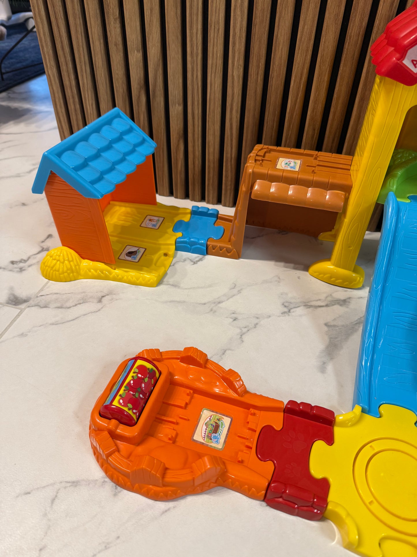 Spalvota gyvūnėlių ferma🐄🦆