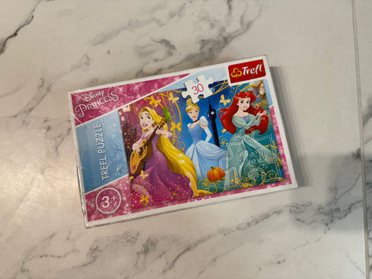 Disney Princesių dėlionė (30 detalių)