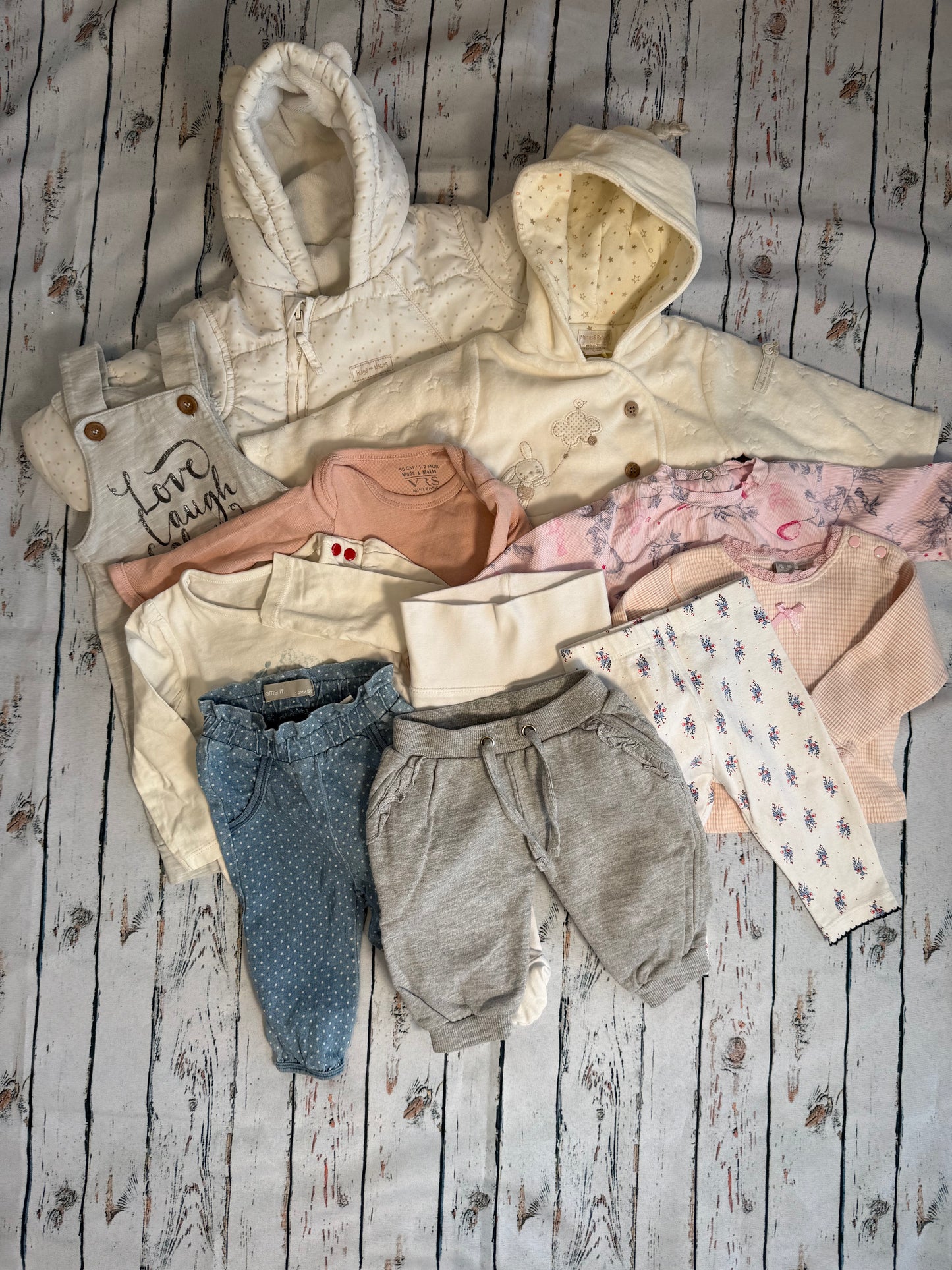 Švelnus mažylio drabužėlių rinkinys☁️(50-56 dydis)