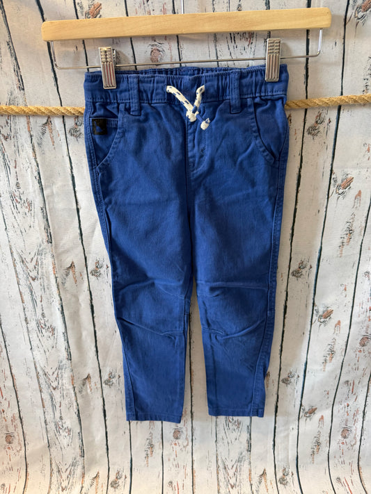 👖 Kelnės George