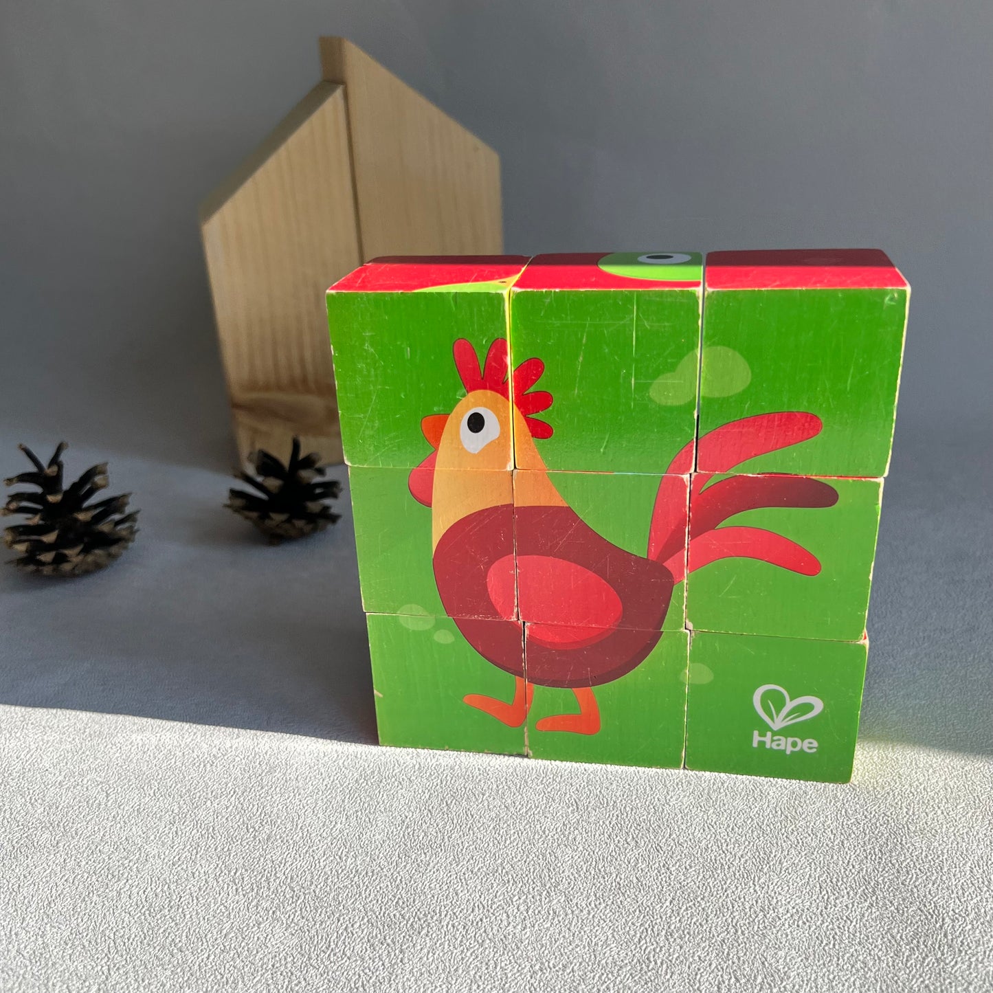 Kaladėlės Gyvūnėliai, Hape