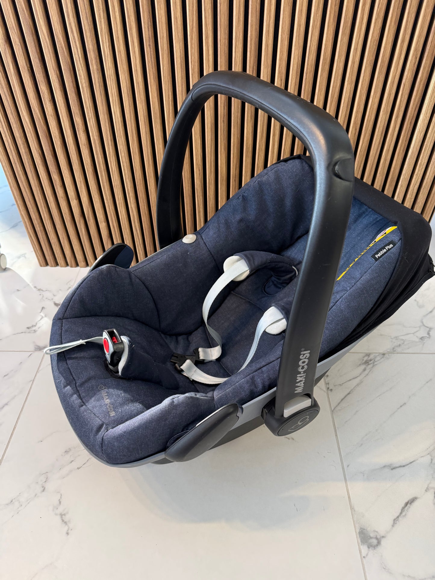 Maxi-Cosi kūdikio automobilinė kėdutė (0–12 kg)