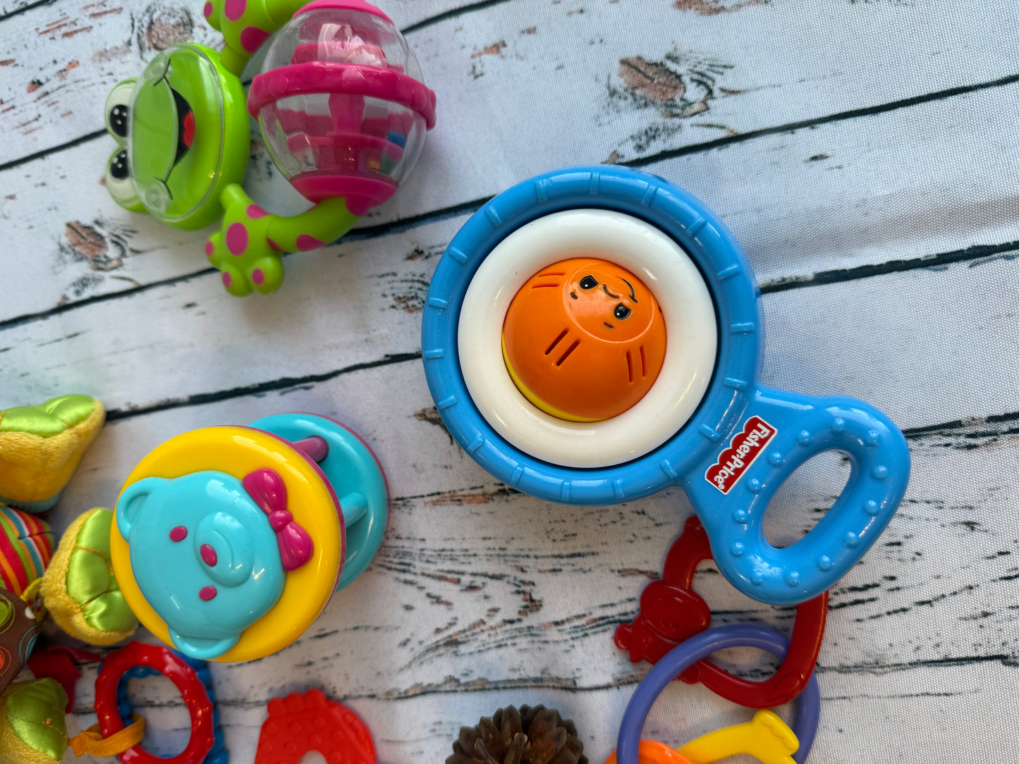 🦁Linksmi tyrinėjimų draugai – žaislų rinkinys mažyliui