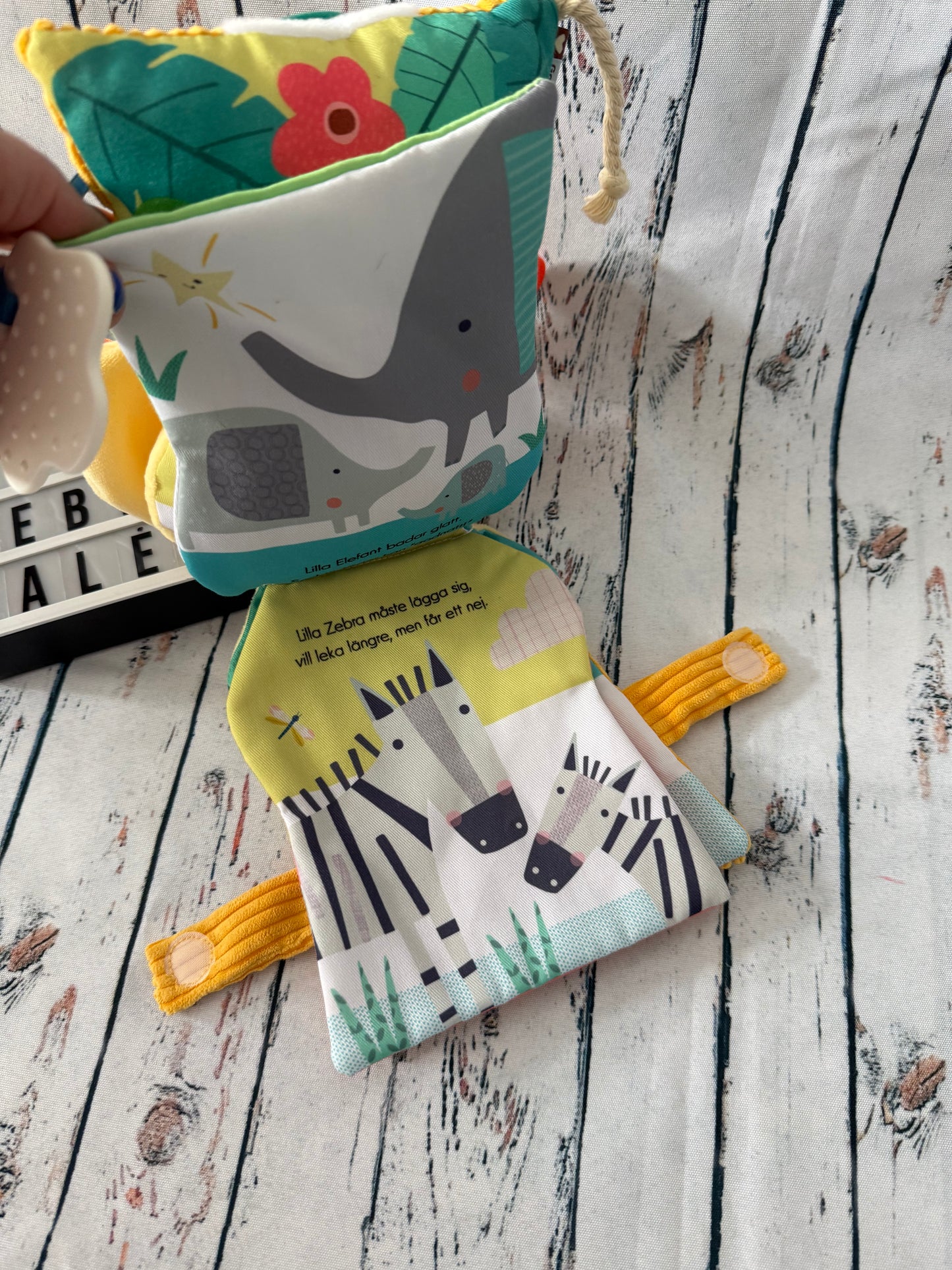 🦁📖 Minkšta lavinamoji knygutė kūdikiui