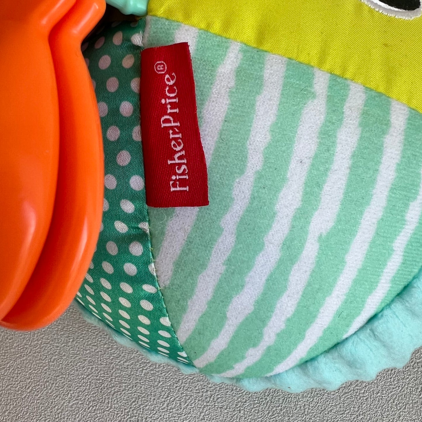 Lavinamų žaisliukų rinkinys "Švelnus pasaulio pažinimas"