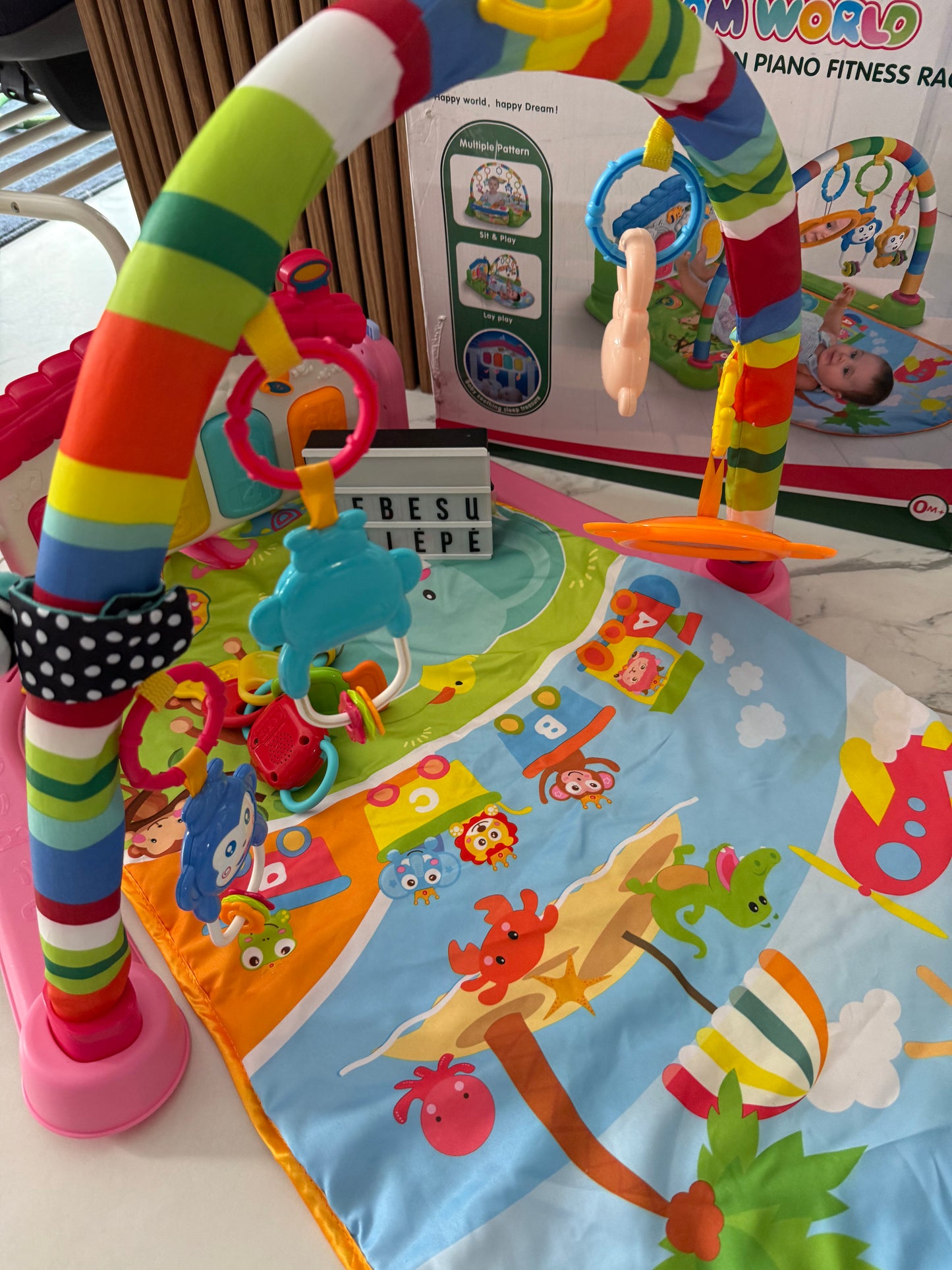 🌈🧸 „Dream World“ daugiafunkcis lavinamasis kilimėlis kūdikiui