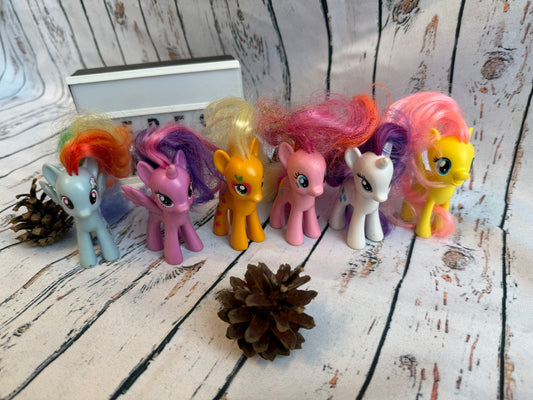 🌈 Spalvingas ponių būrys naujiems nuotykiams