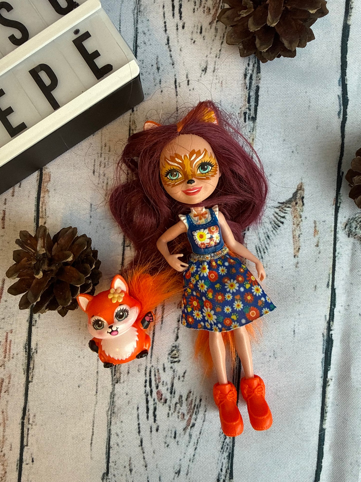 🦊Enchantimals lėlė su gyvūnėliu