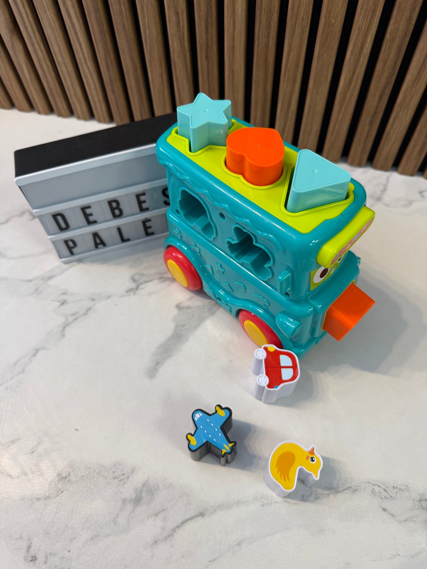 Rūšiavimo autobusiukas su formelėmis