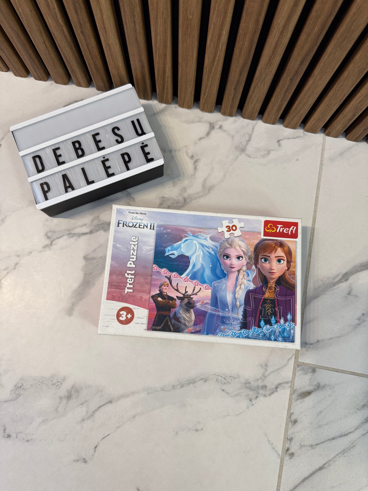 🧩 Frozen dėlionė, 30 detalių