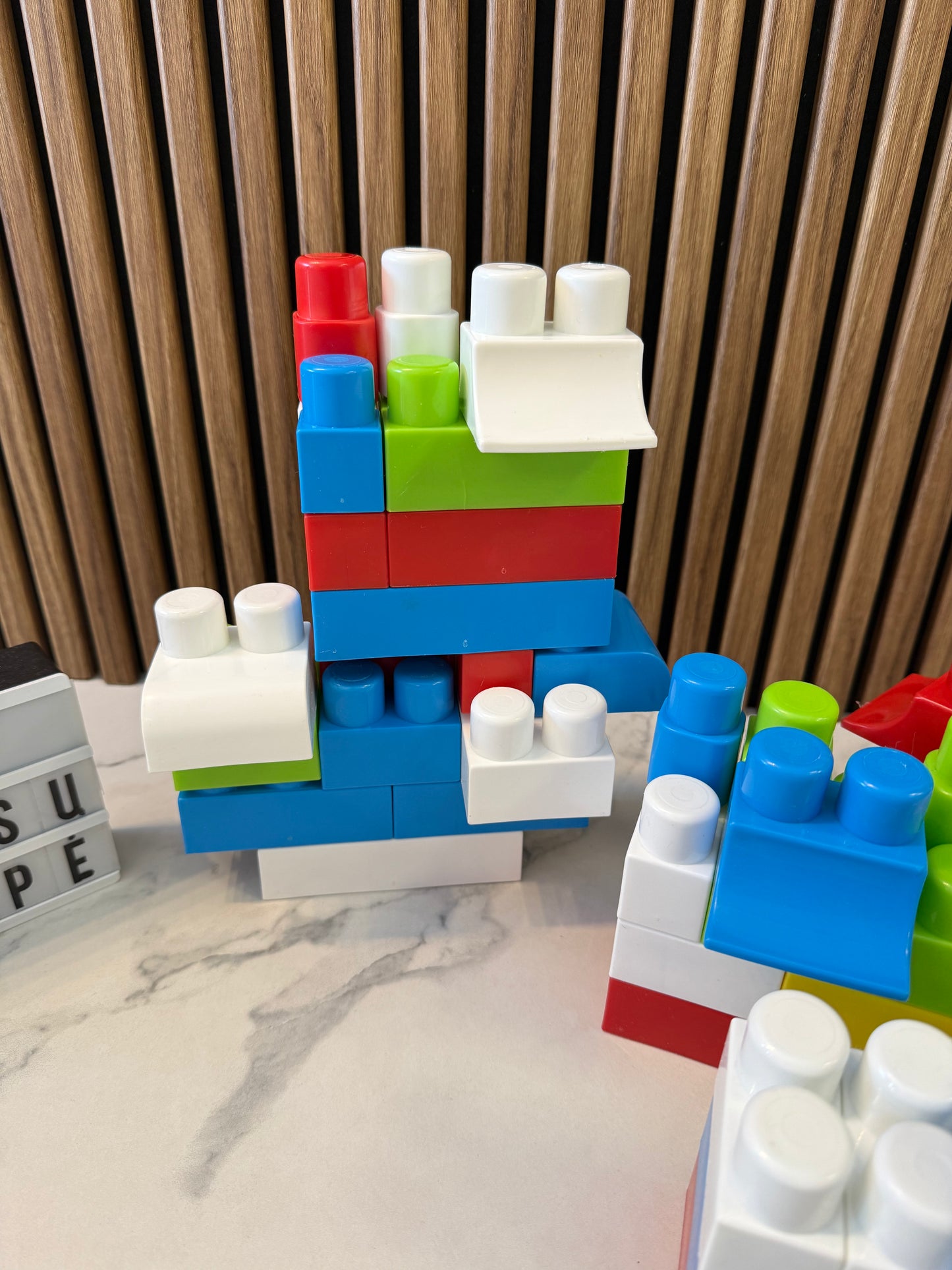 🧸 Dideli spalvoti konstruktoriaus blokai mažyliams