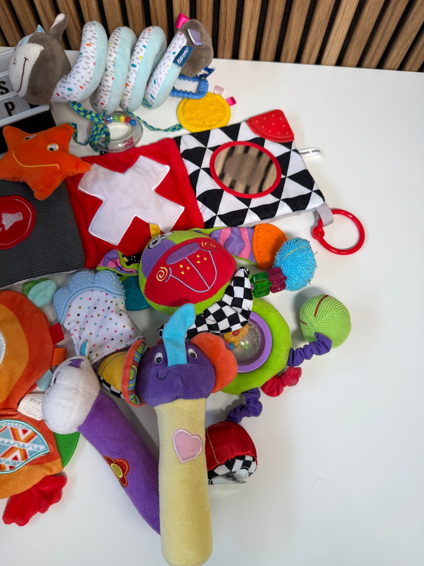 🧸 Sensorinių žaislų rinkinys kūdikiui