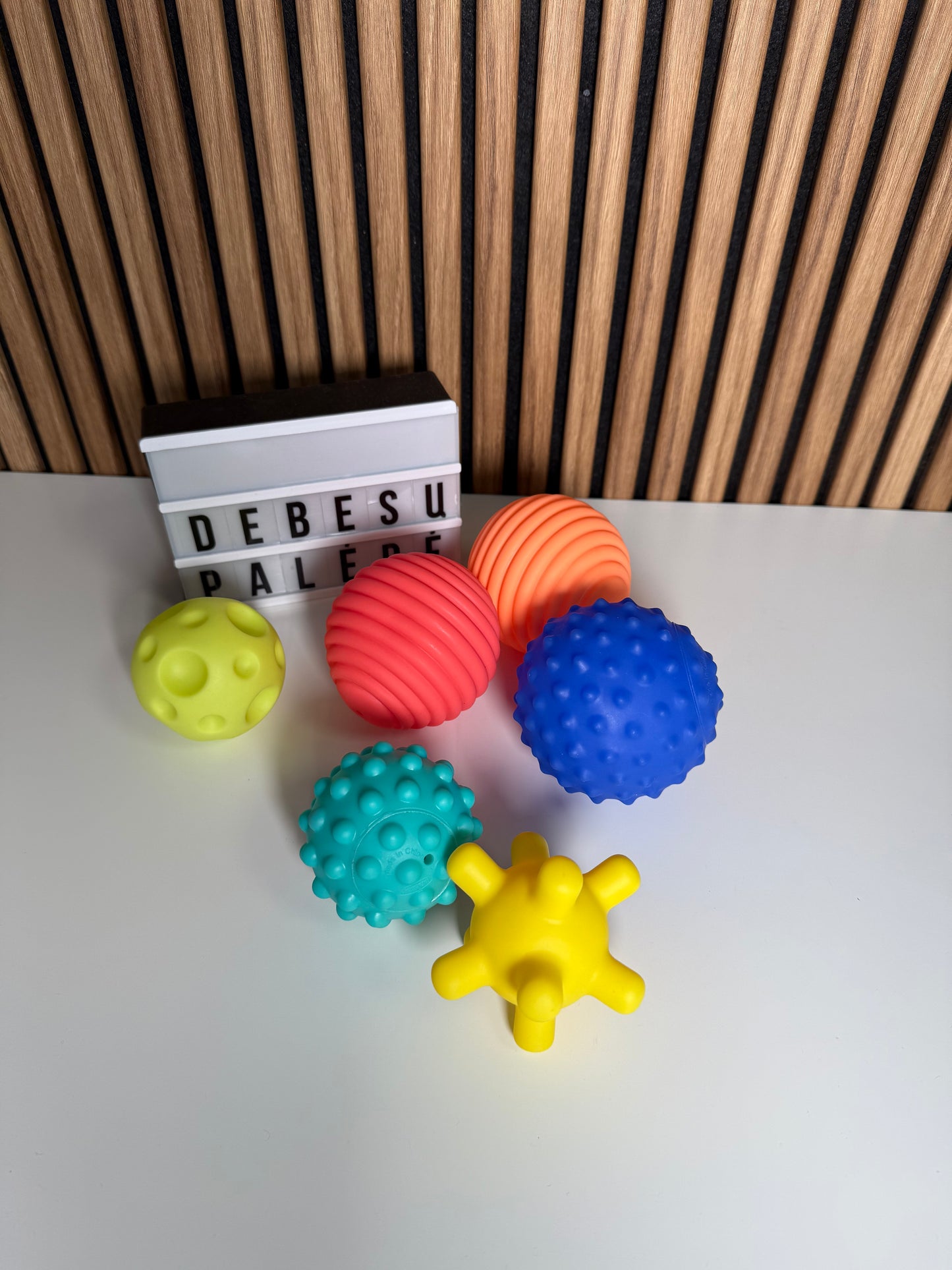 🧸 Sensorinių kamuoliukų rinkinys kūdikiams