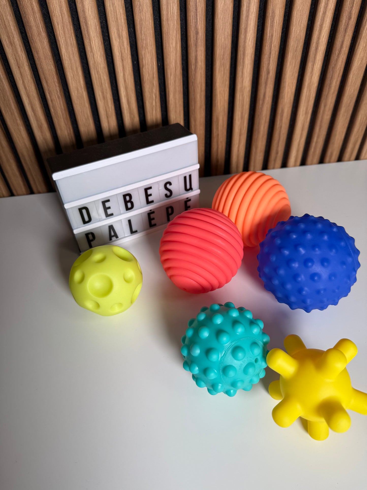 🧸 Sensorinių kamuoliukų rinkinys kūdikiams