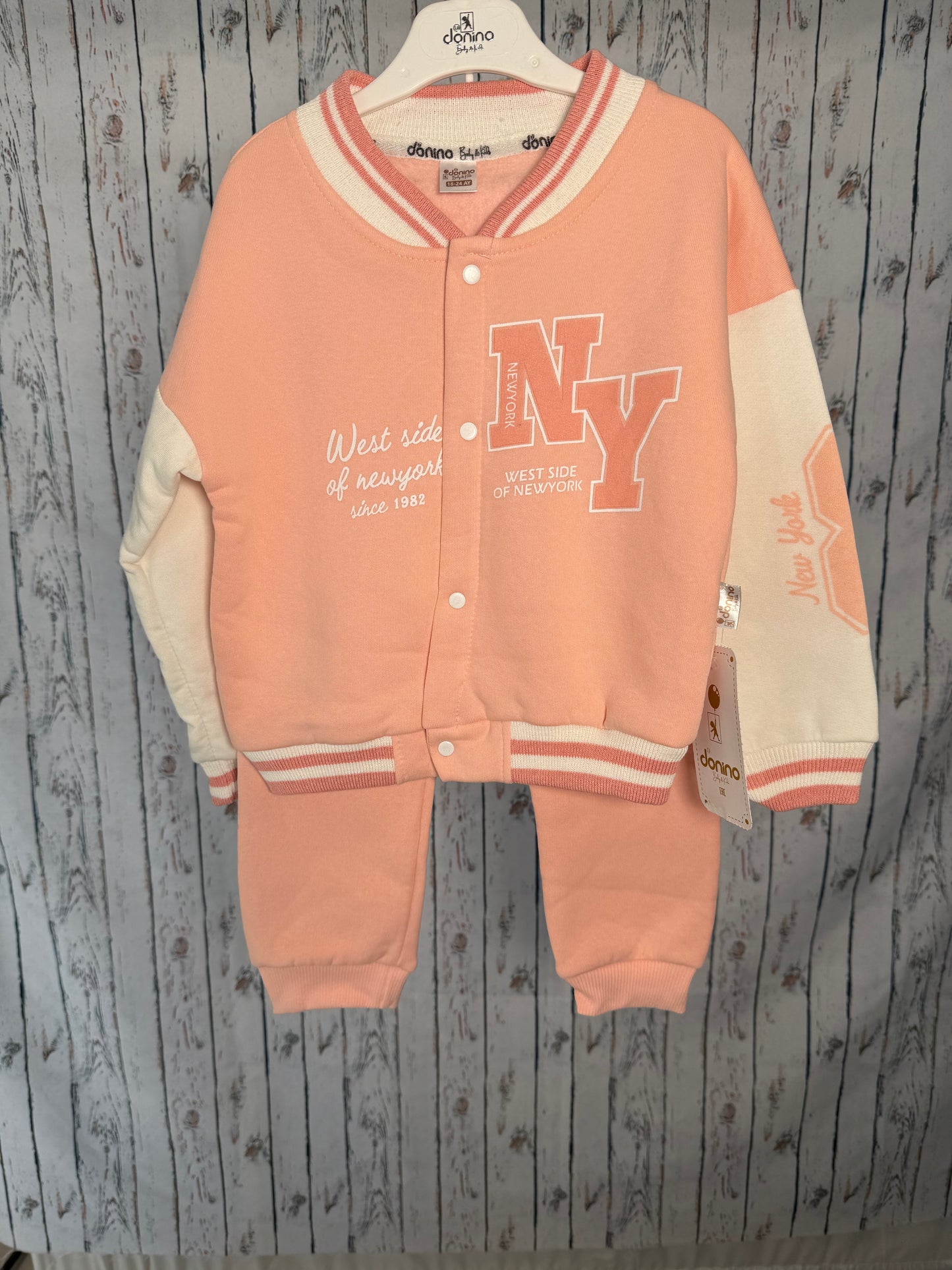 Smagus džemperio ir kelnių komplektas