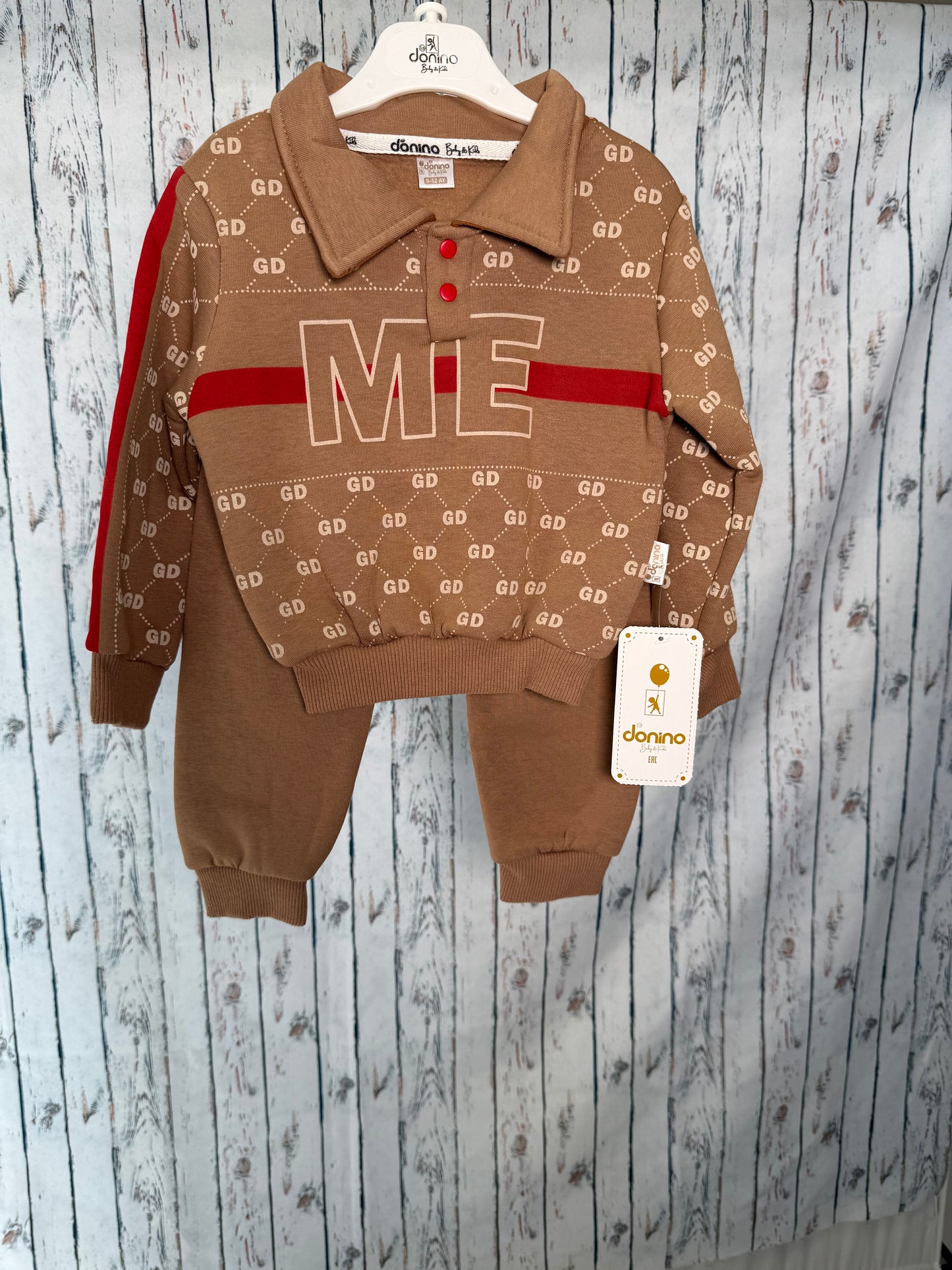 Smagus džemperio ir kelnių komplektas