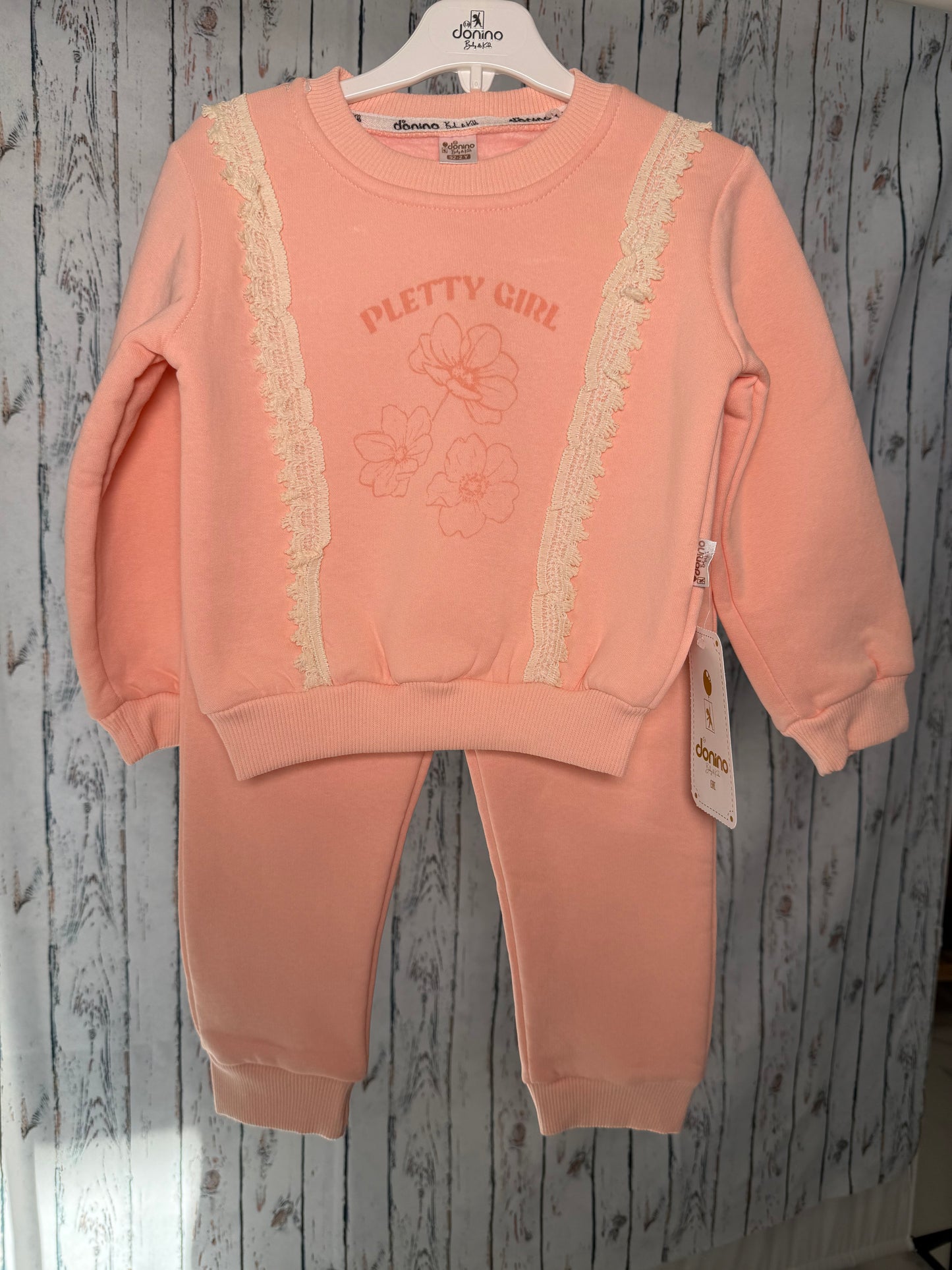 Smagus džemperio ir kelnių komplektas