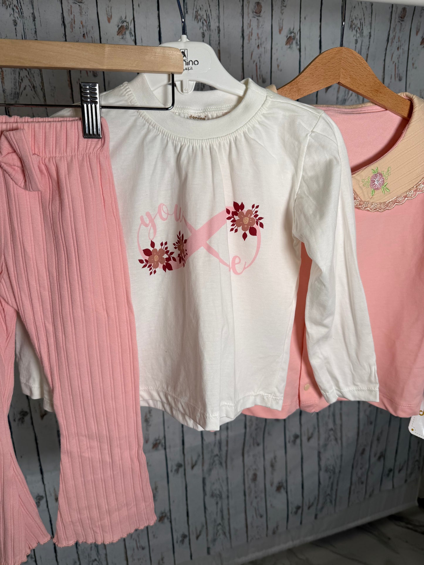 Smagus trijų dalių kompektukas