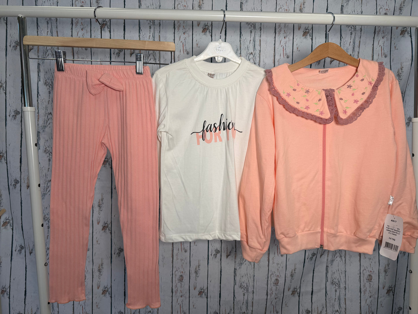 Smagus trijų dalių kompektukas