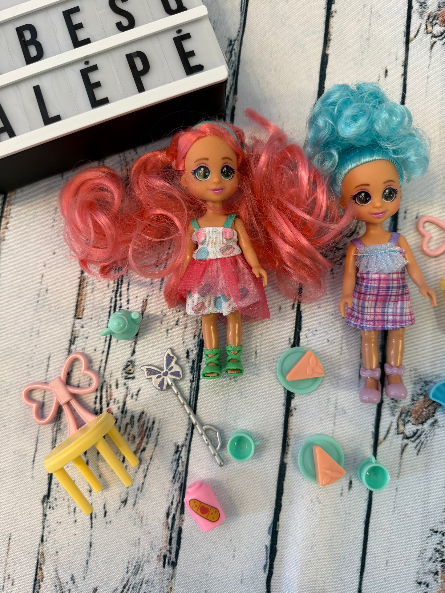 Spalvingų draugių lėlyčių rinkinys 👭🌈