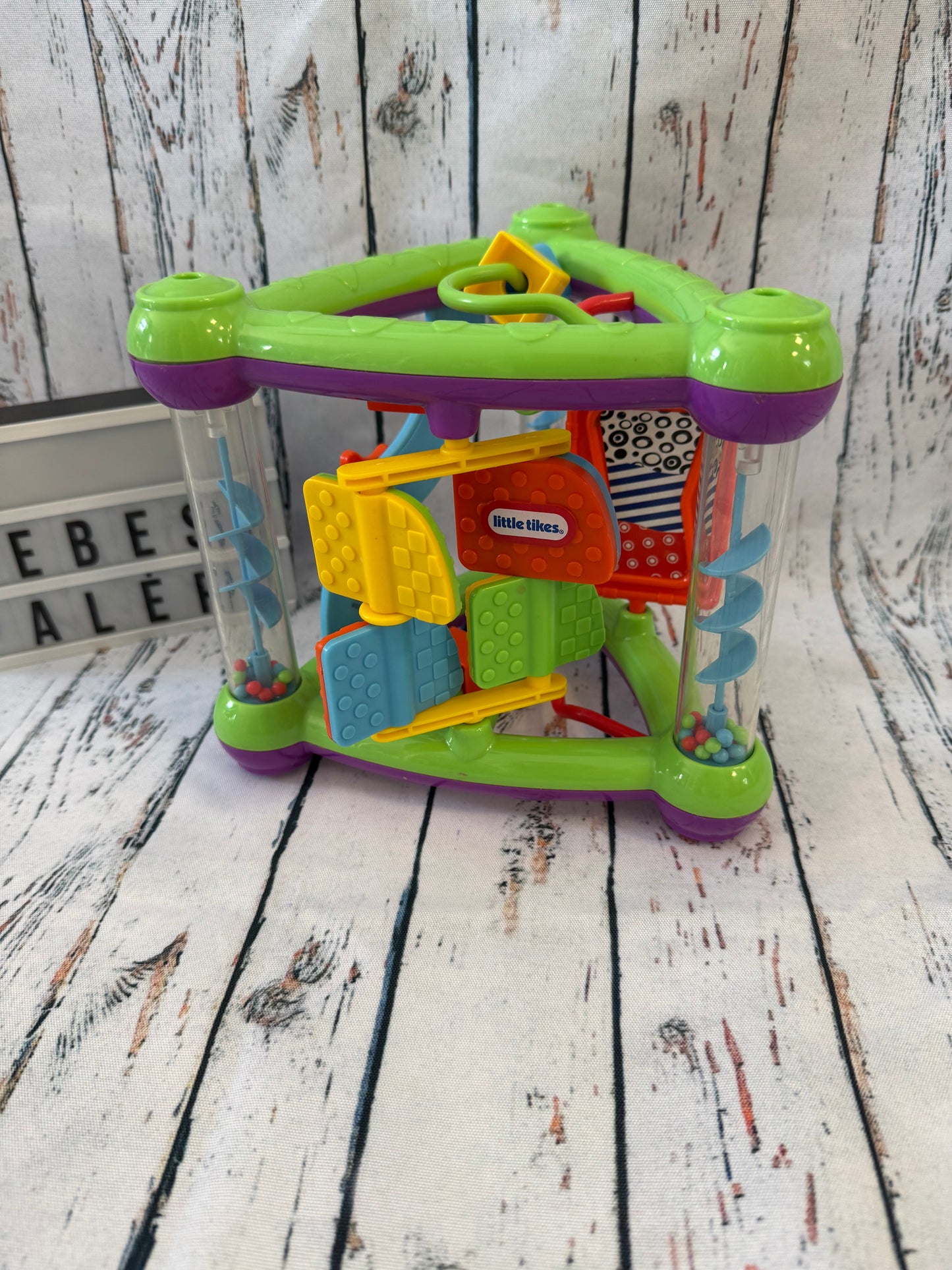 Interaktyvus veiklos kubas mažyliams 🌈🧠