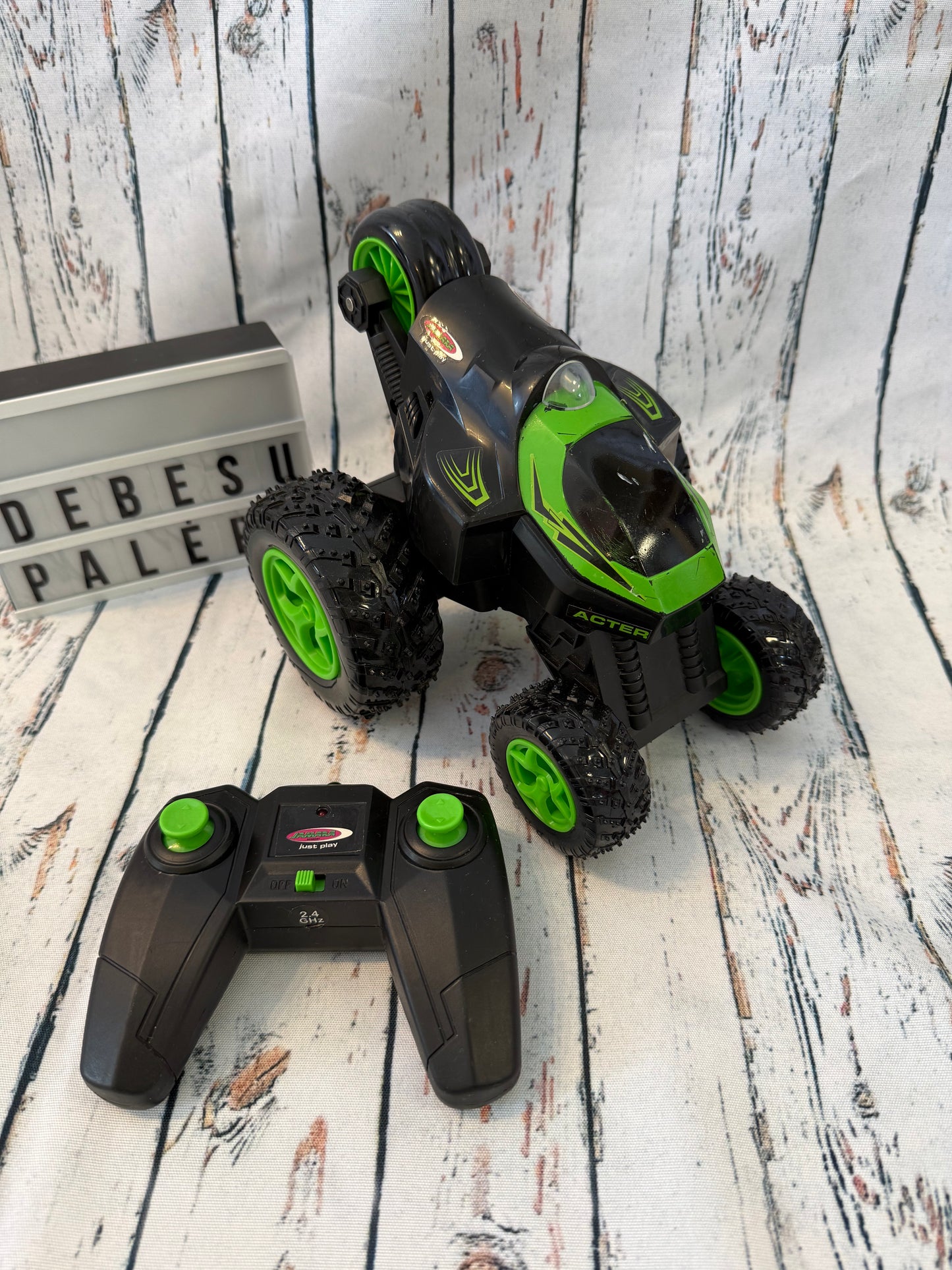 Nuotoliniu pulteliu valdoma kaskadinė mašina 🚗💚