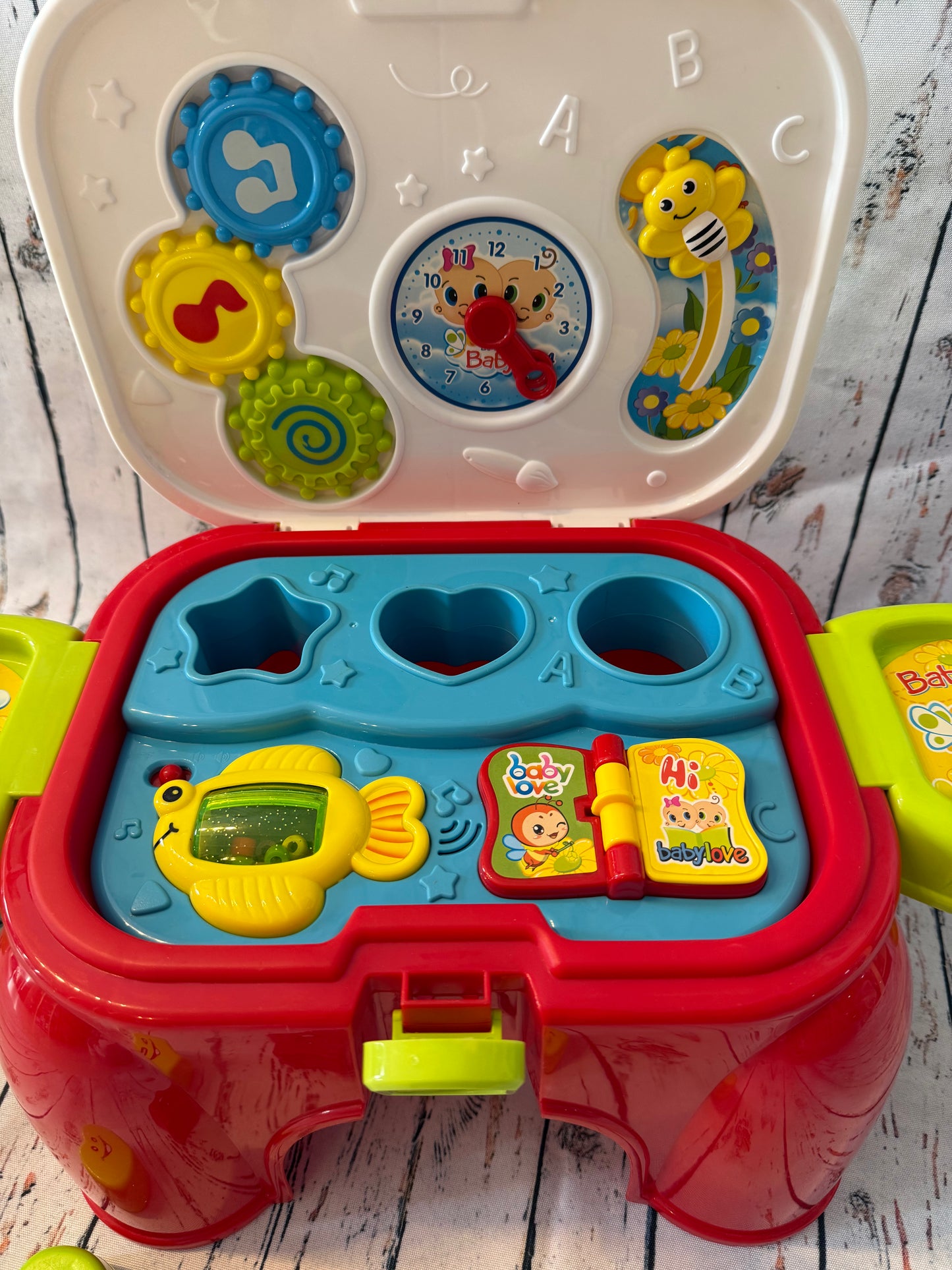 Lavinamoji 2in1 kėdutė–veiklos staliukas 🌈✨