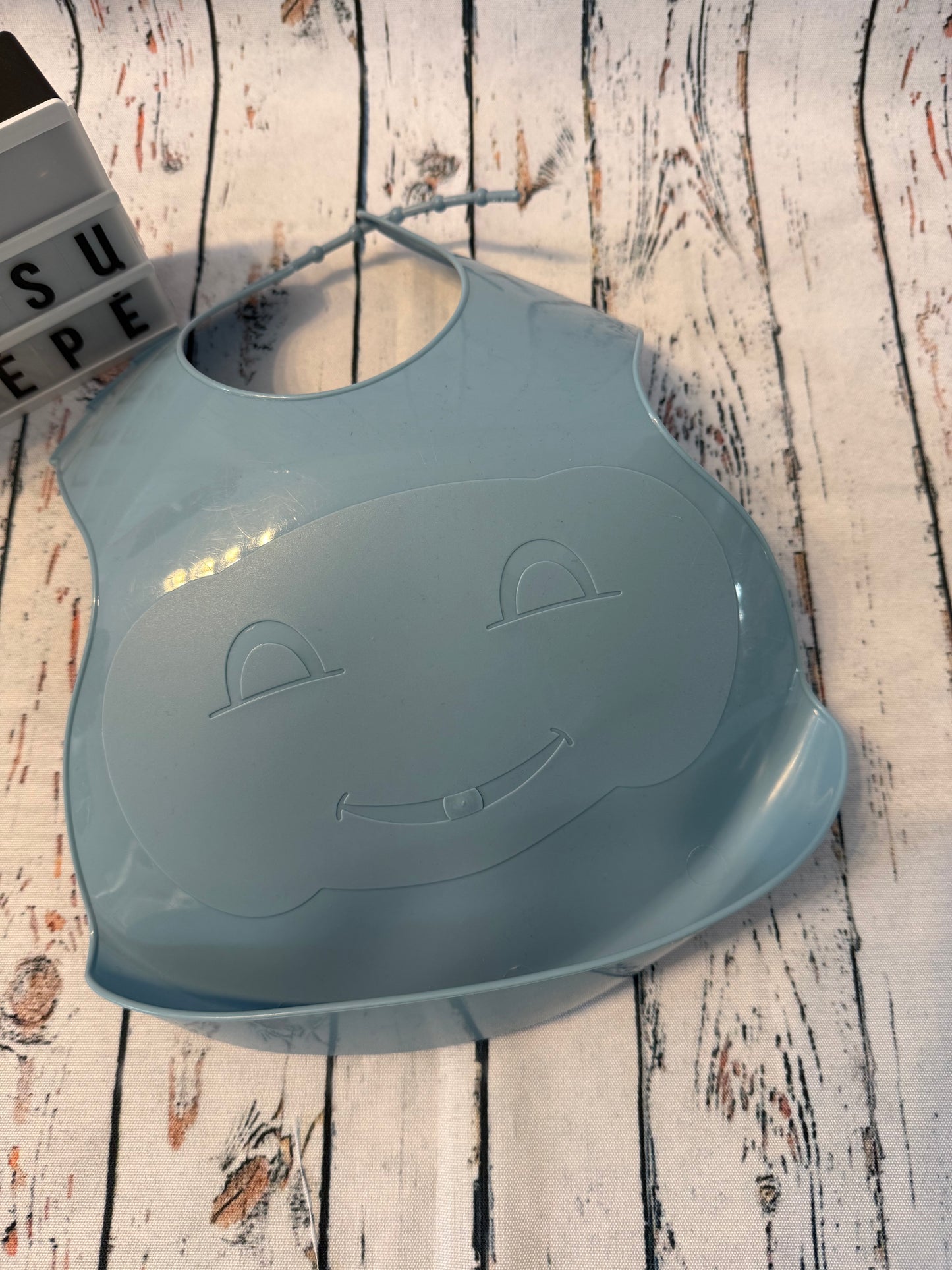 Plastikinis seilinukas su maisto surinkimo kišenėle kūdikiams 👶