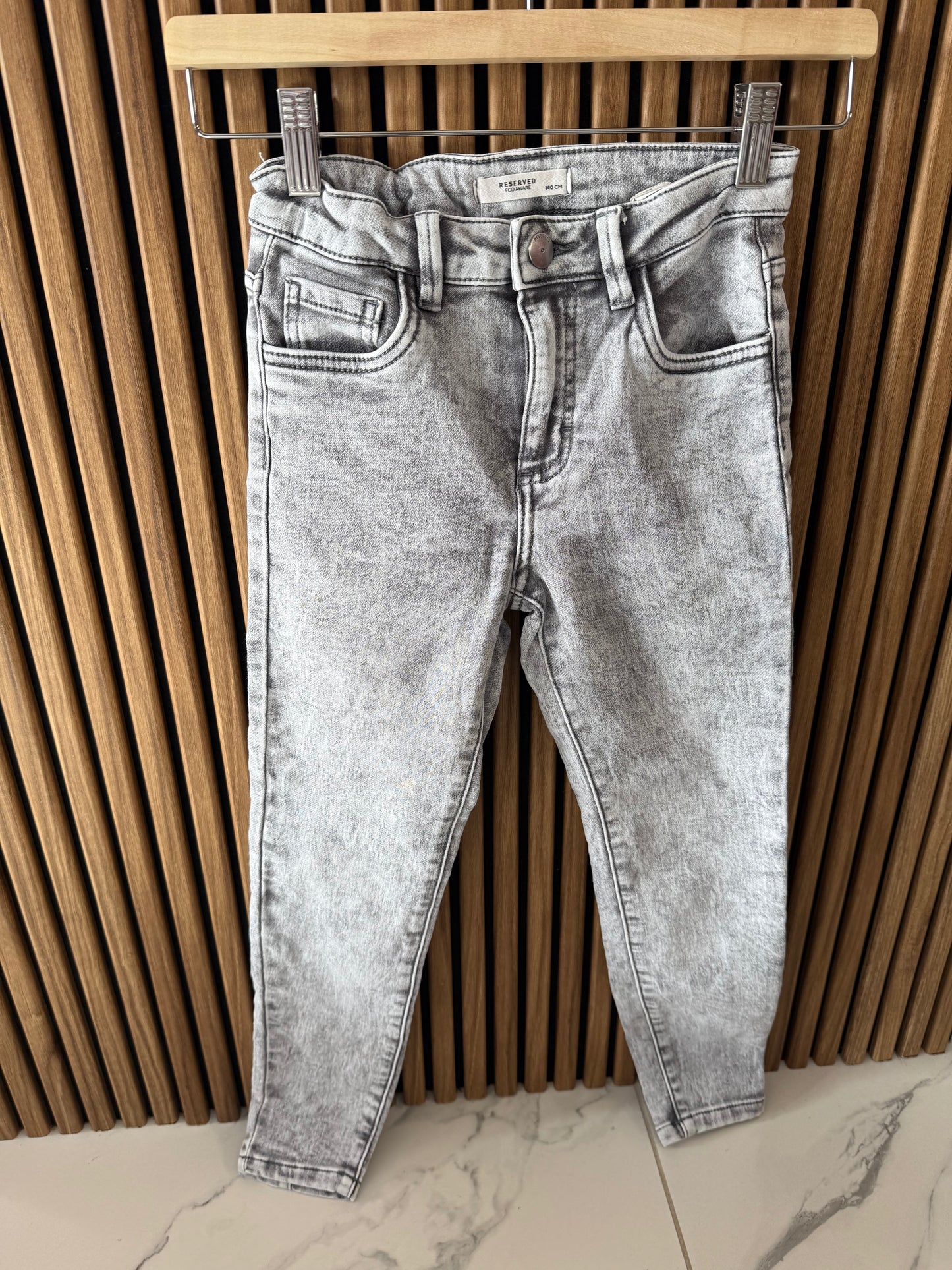 👖 Džinsai Reserved