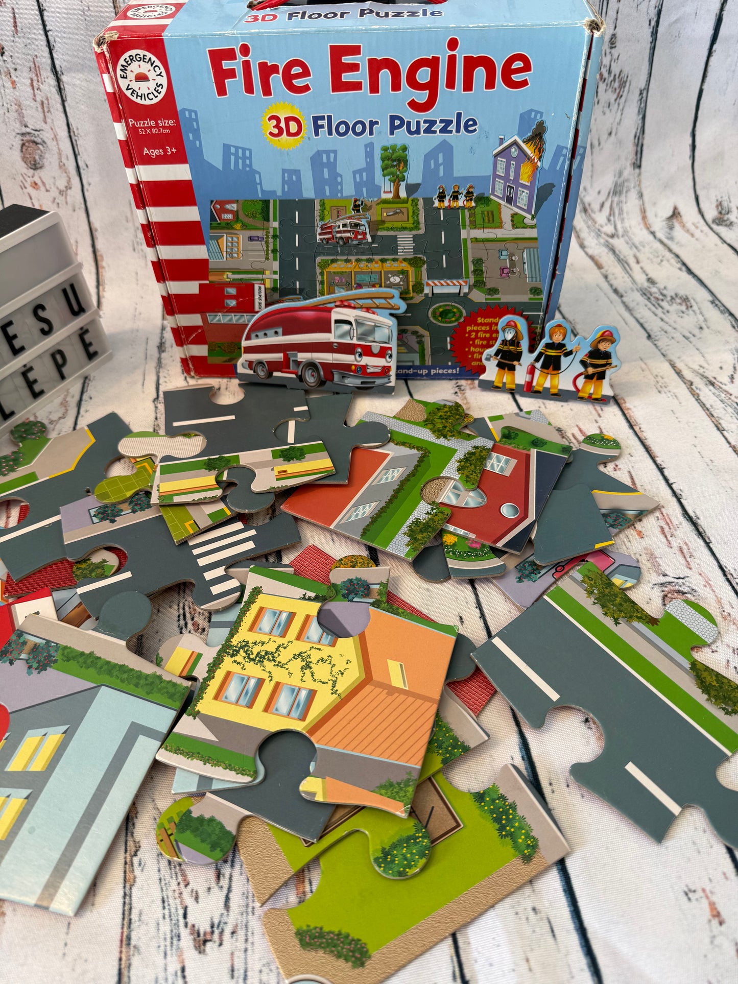 3D grindų dėlionė Fire Engine – gaisrininkų miestas