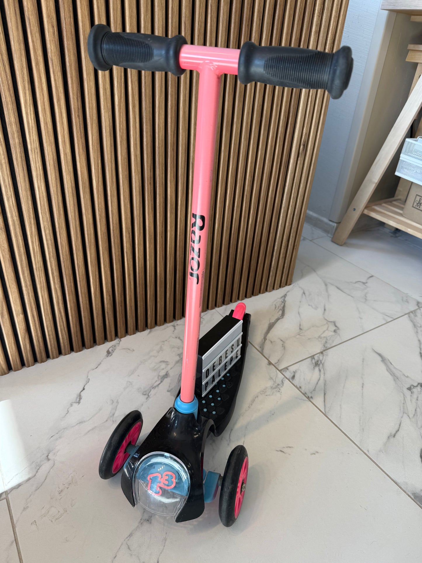 Vaikiškas paspirtukas