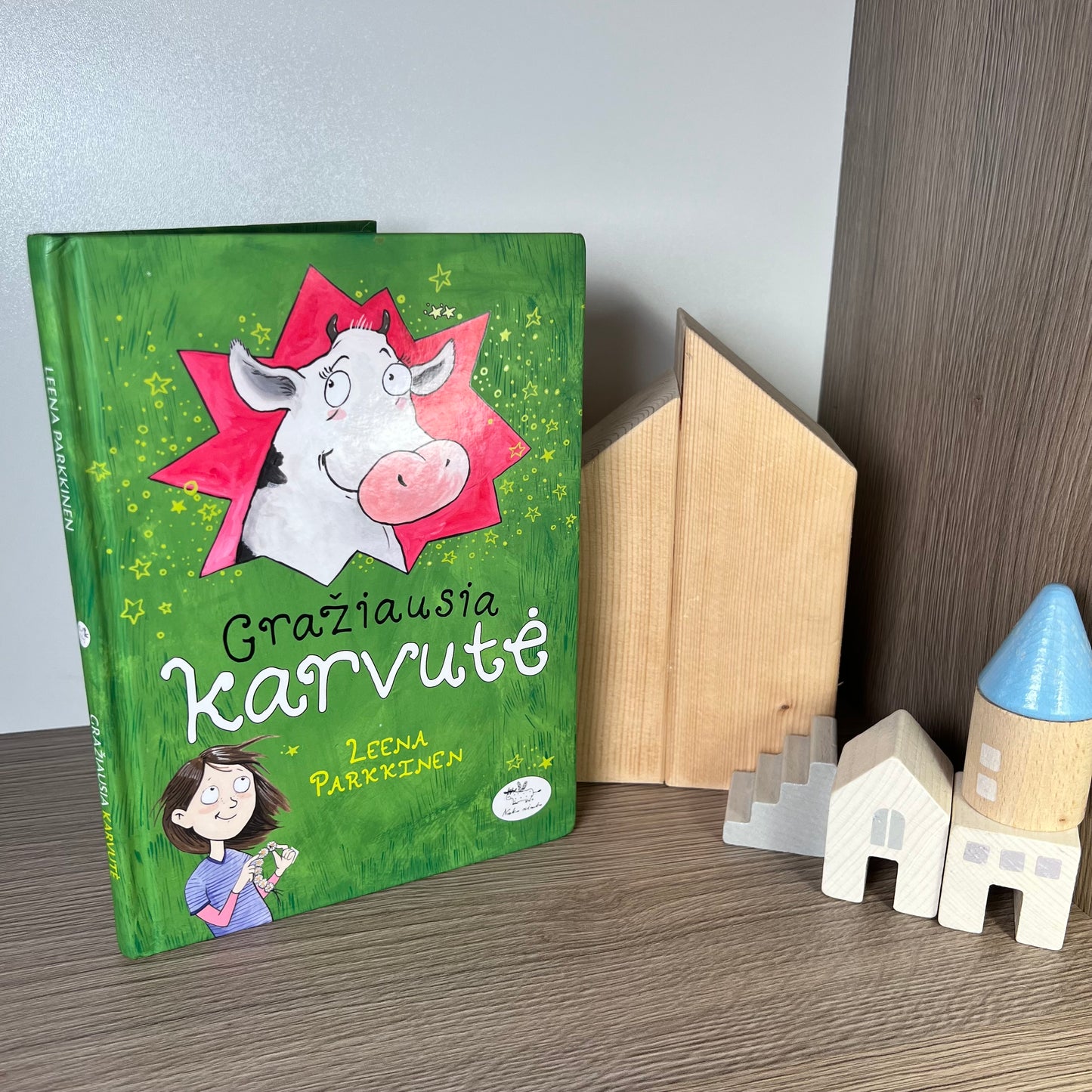 Knyga Gražiausia karvutė