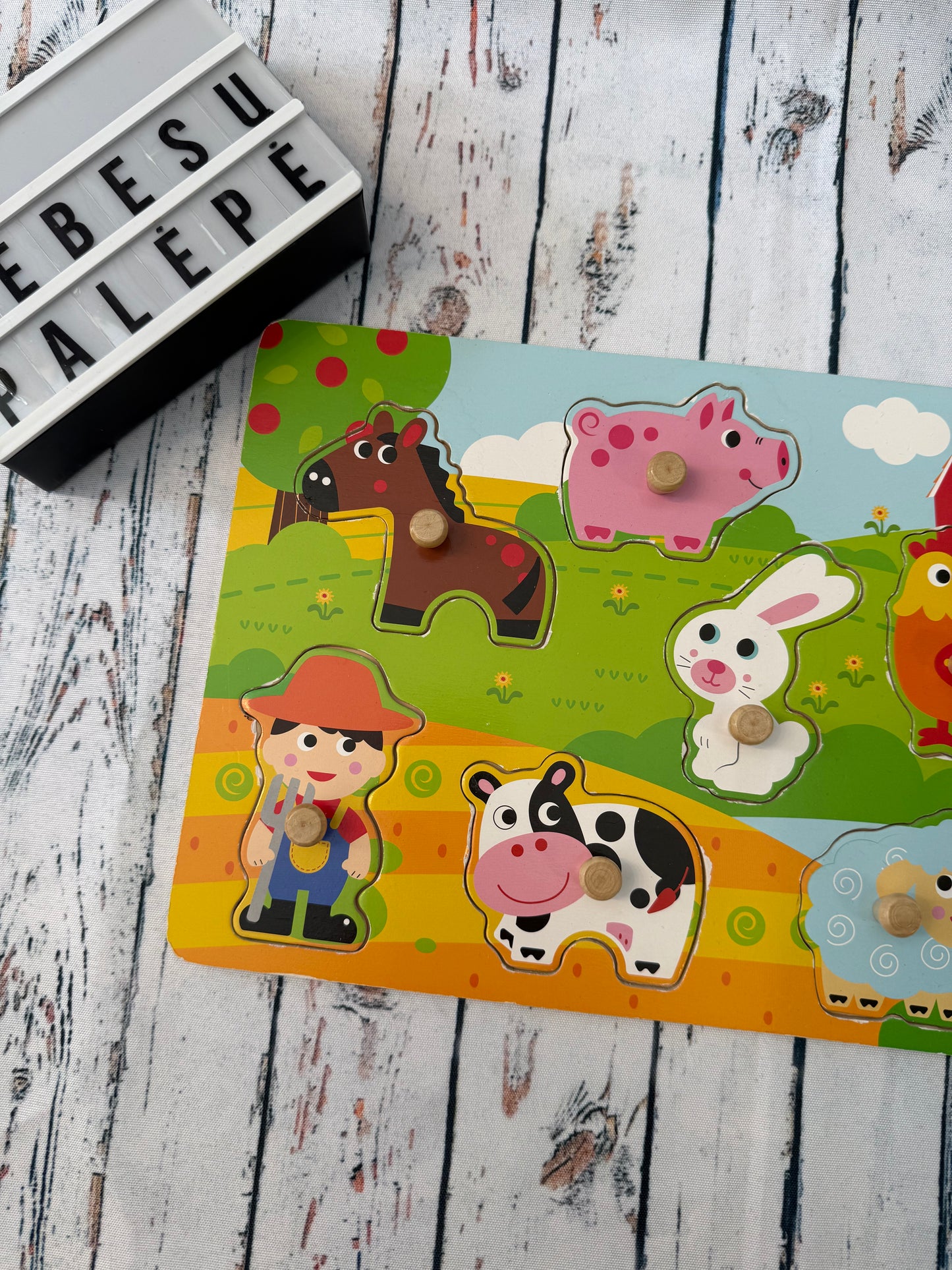 Ūkio gyvūnėliai – medinė dėlionė 🐄🐑