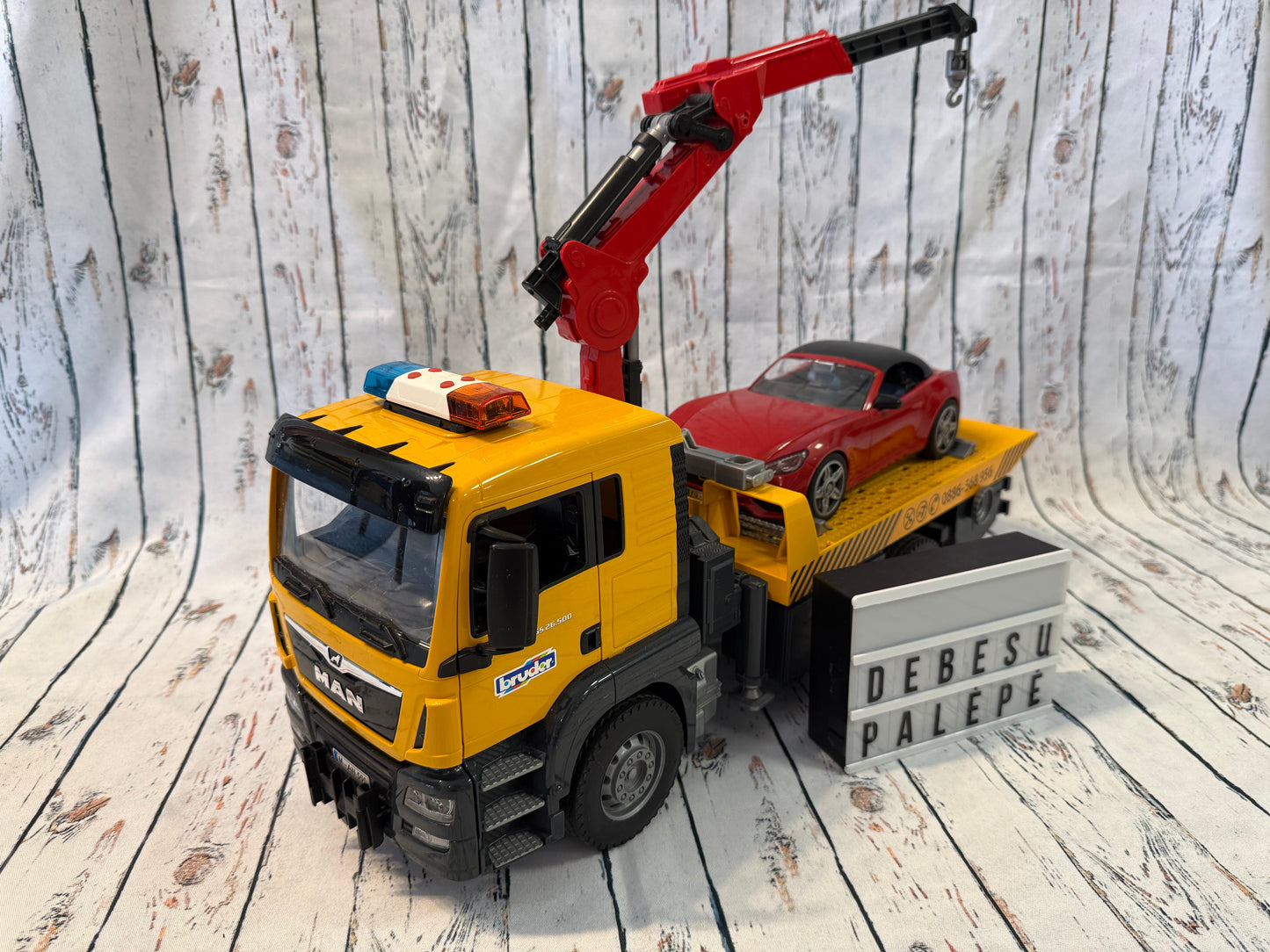 Bruder autovežis su kranu ir automobiliu 🚛🚗