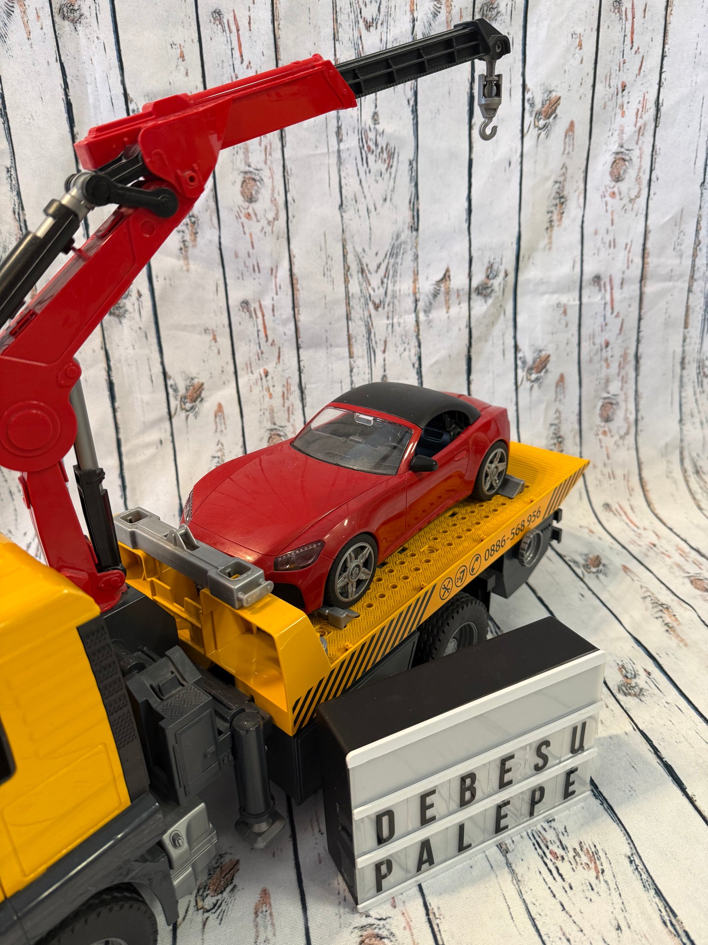 Bruder autovežis su kranu ir automobiliu 🚛🚗