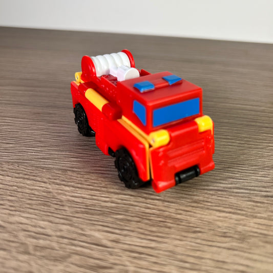 Sunkvežimis transformeris į gaisrinės automobilį