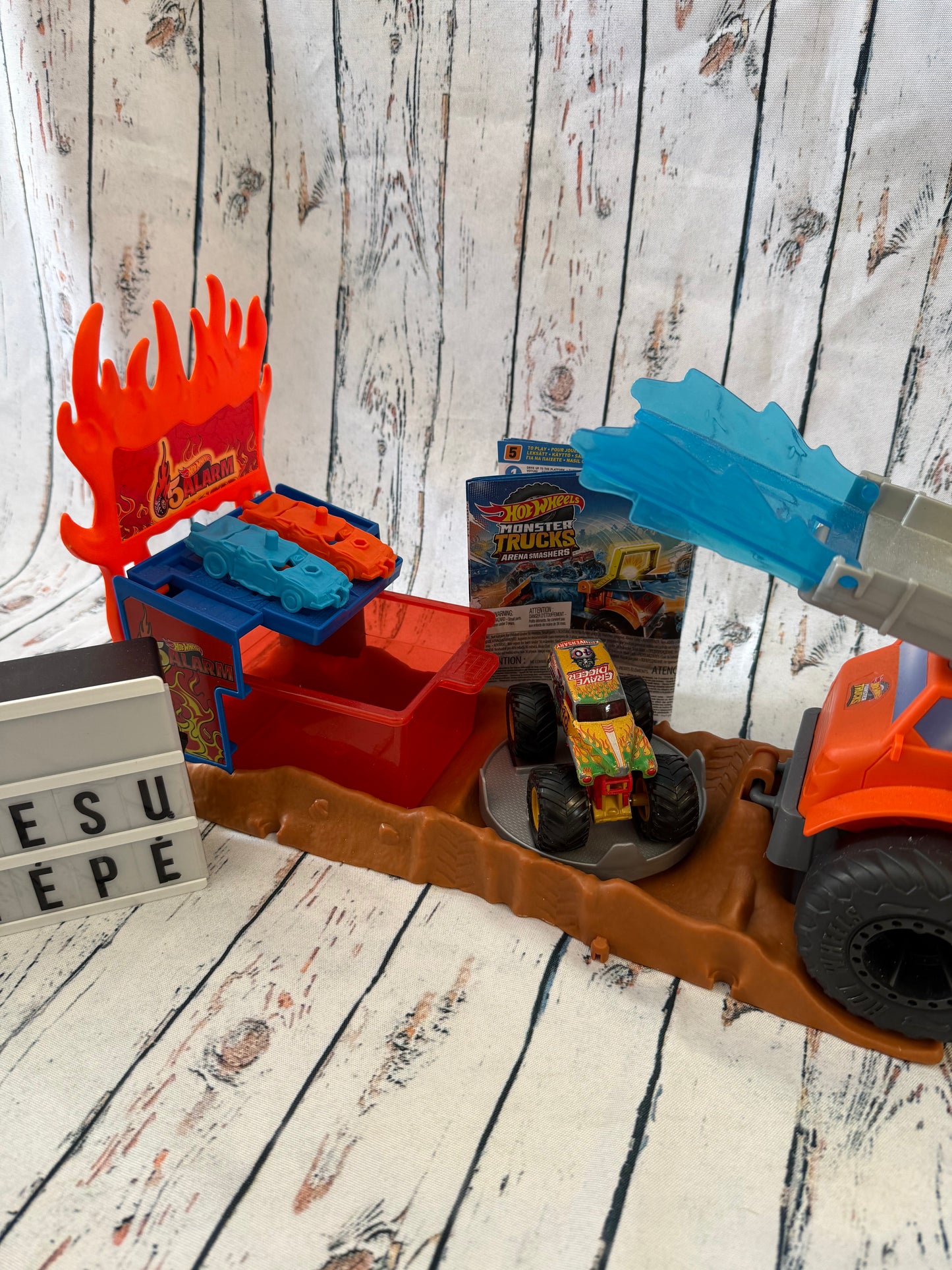 Hot Wheels nuotykių trasa 🔥🚛