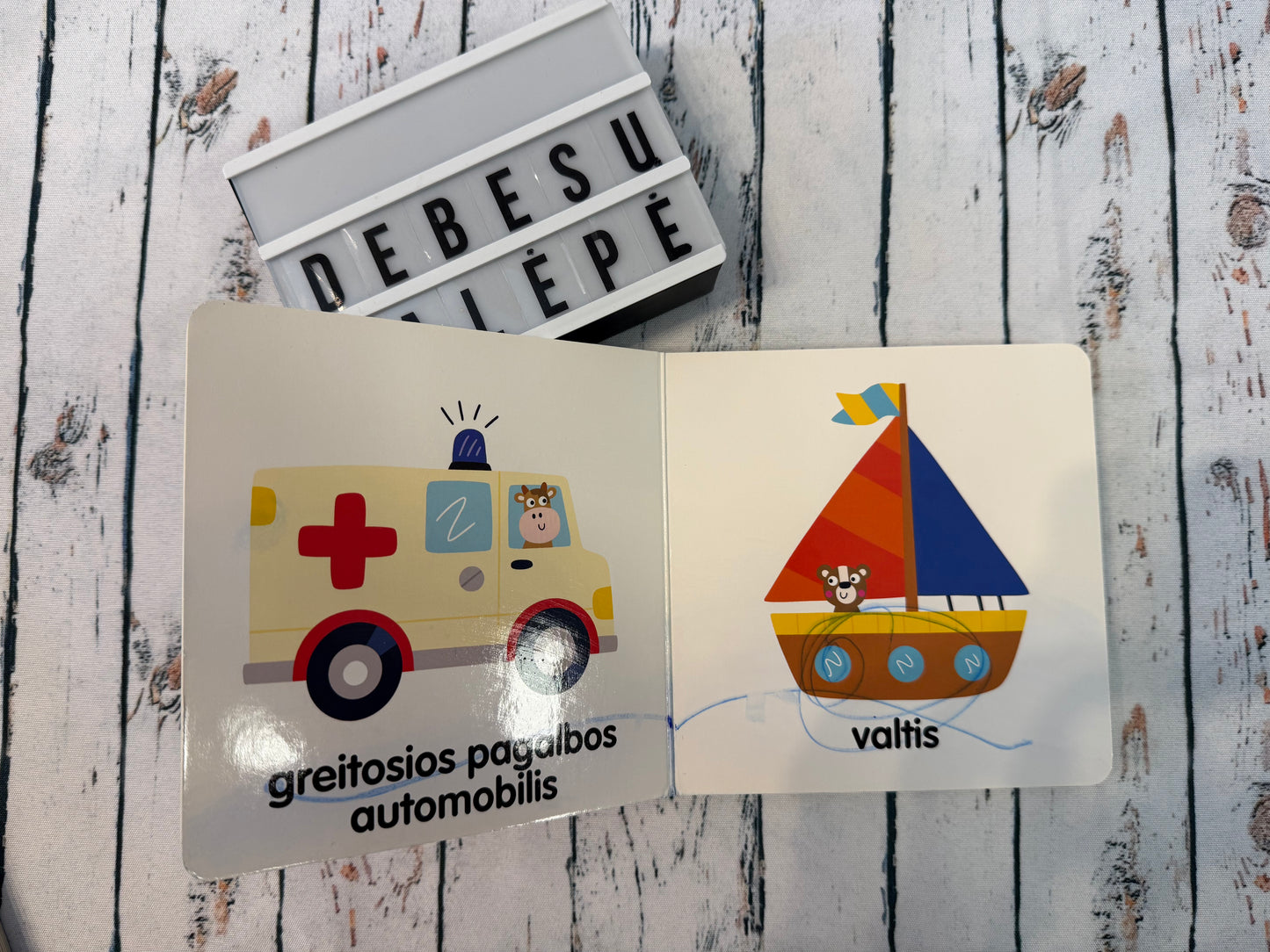 🚀📚 Mažylių transporto knygelė