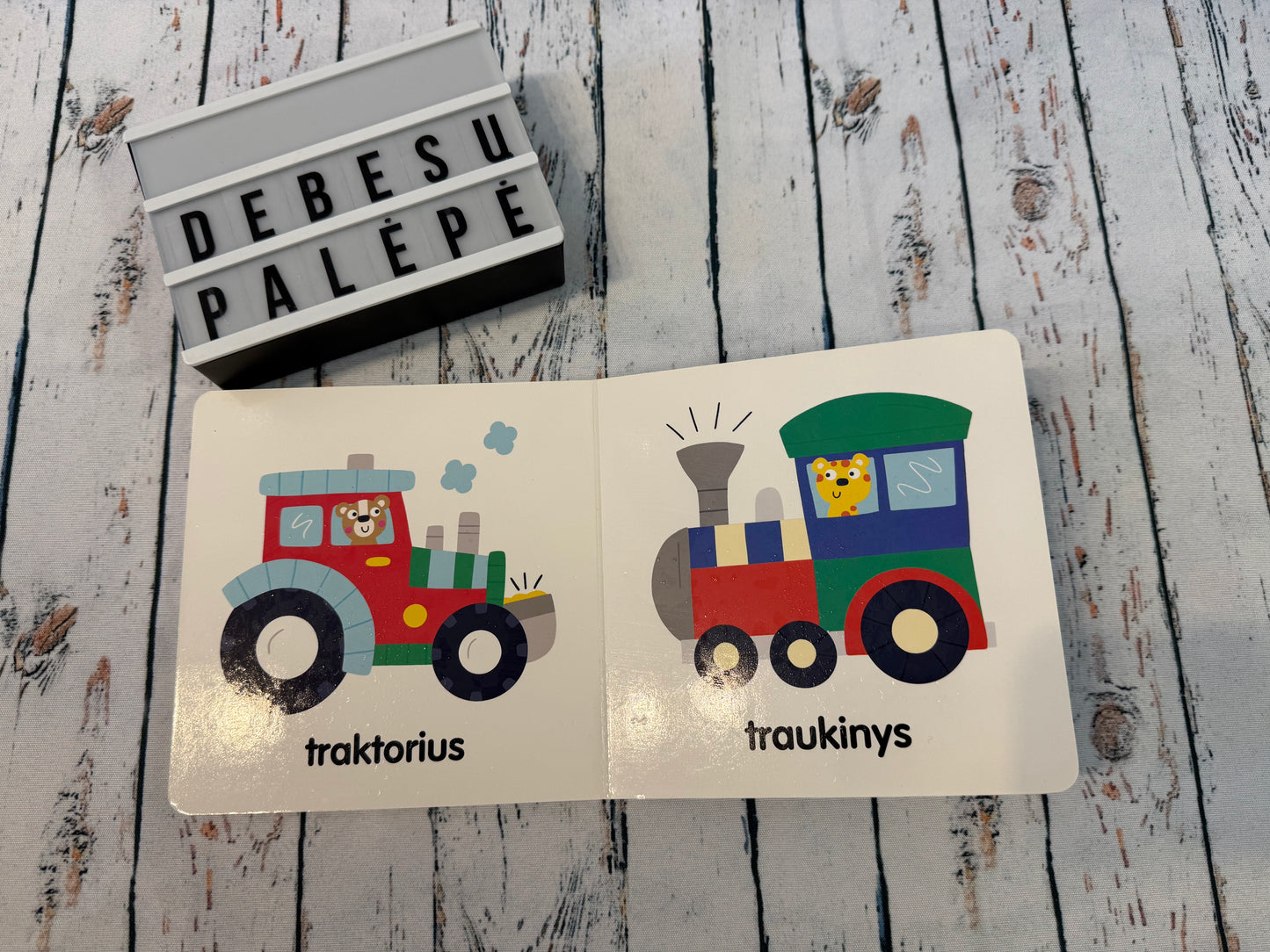 🚀📚 Mažylių transporto knygelė
