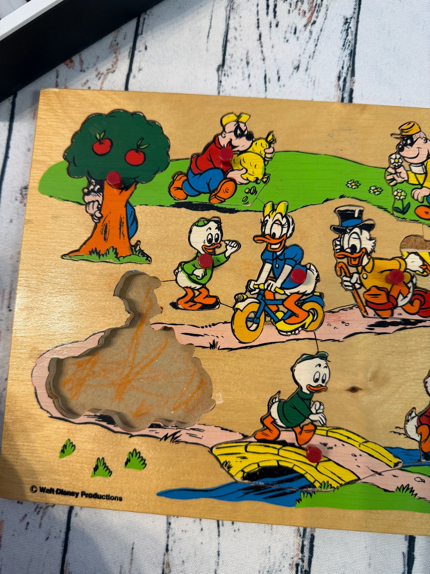 🦆🌳 Retro medinė Ančiukų dėlionė
